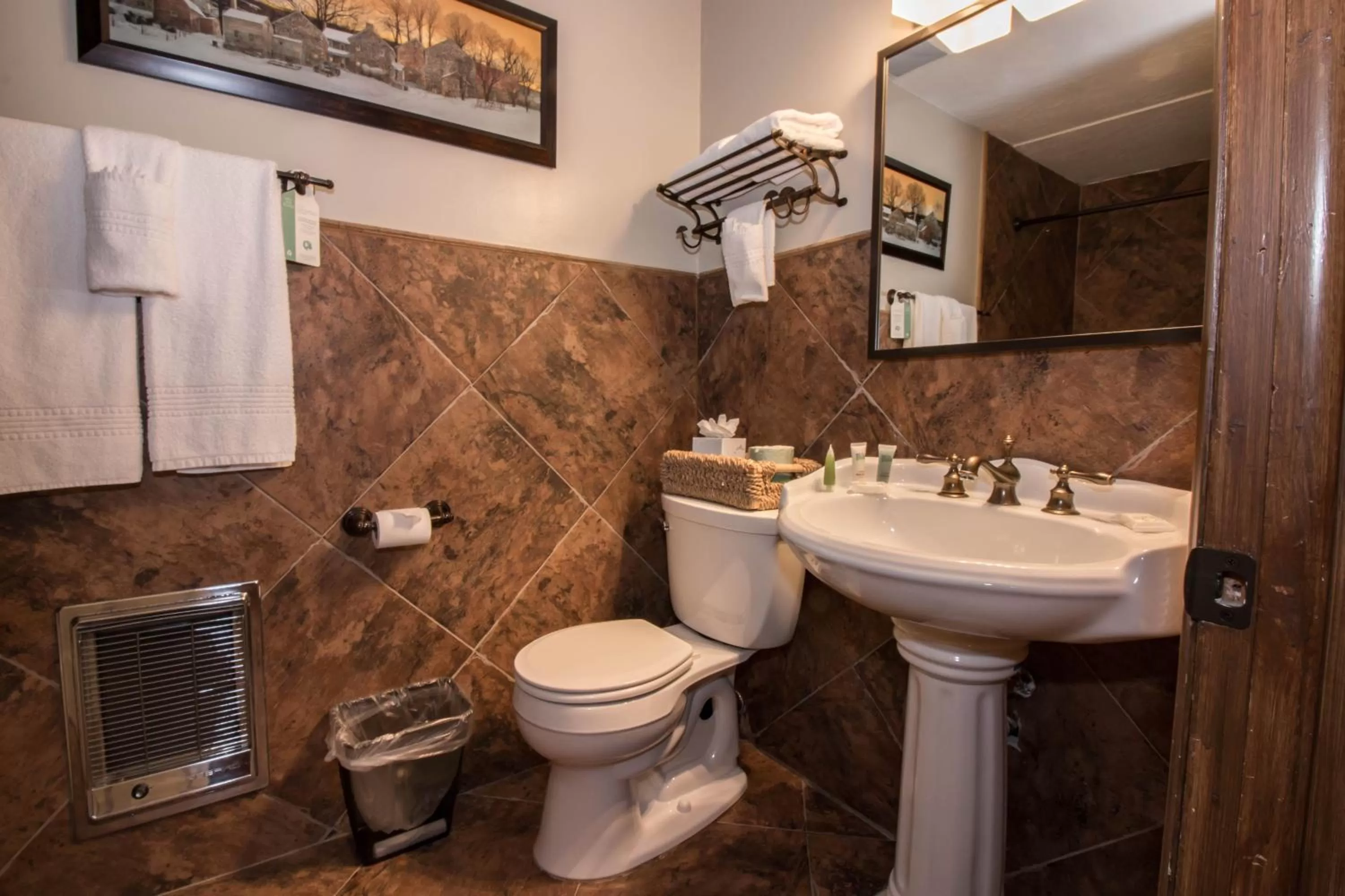 Treasure Mountain Inn