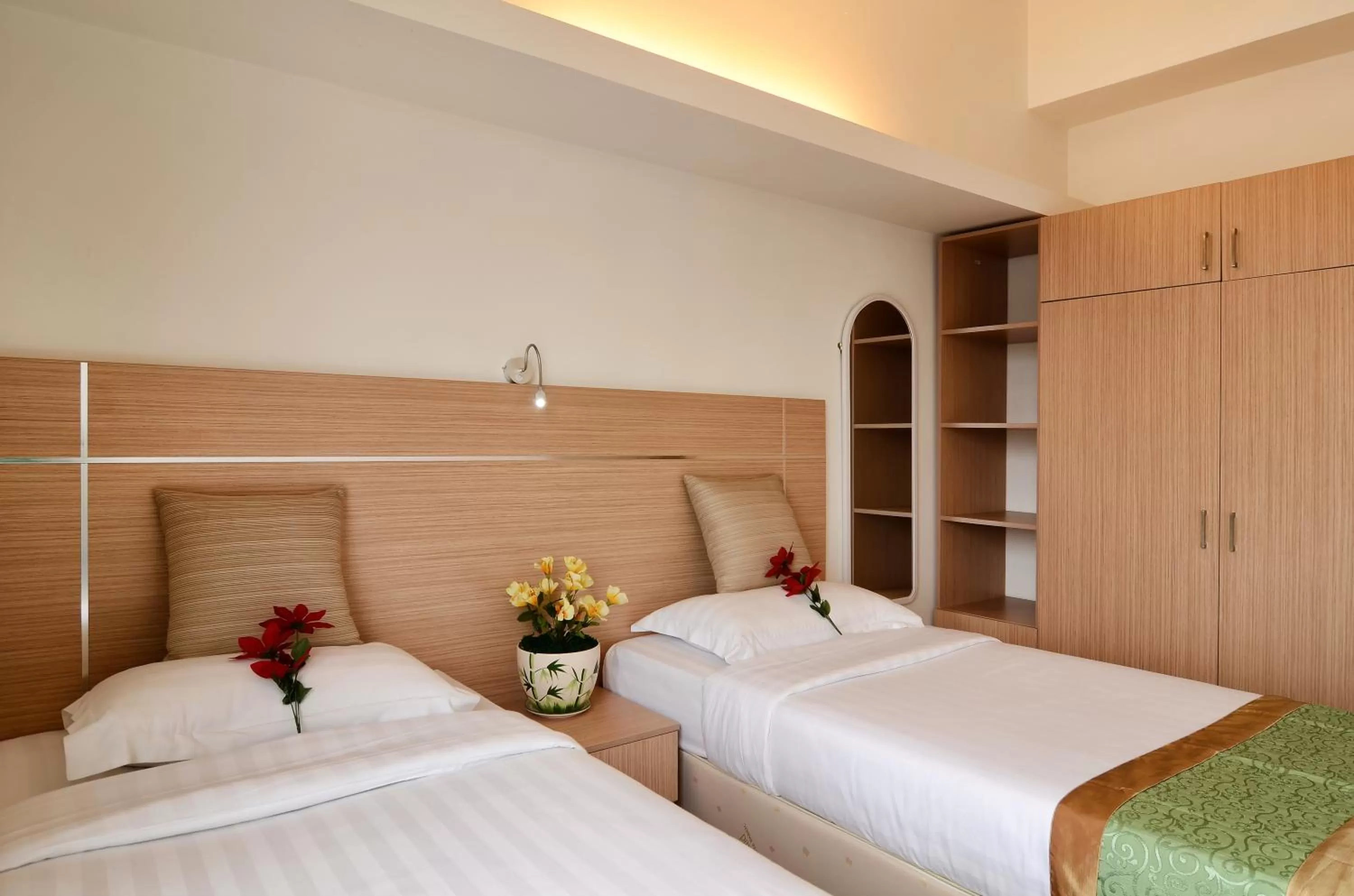 Bed in One-Stop Residence & Hotel