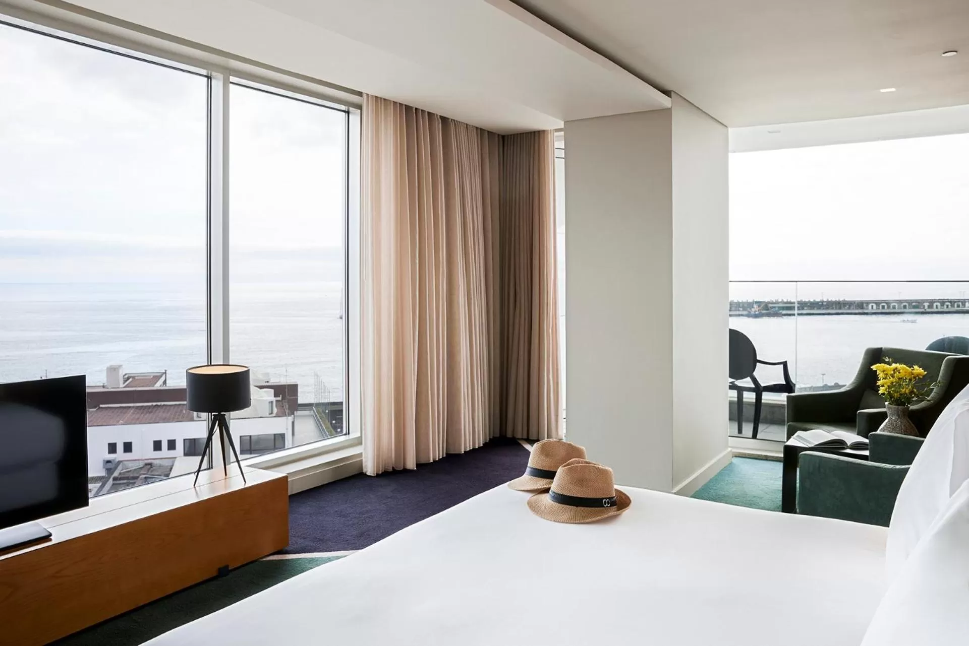 Bedroom, Bed in Octant Ponta Delgada