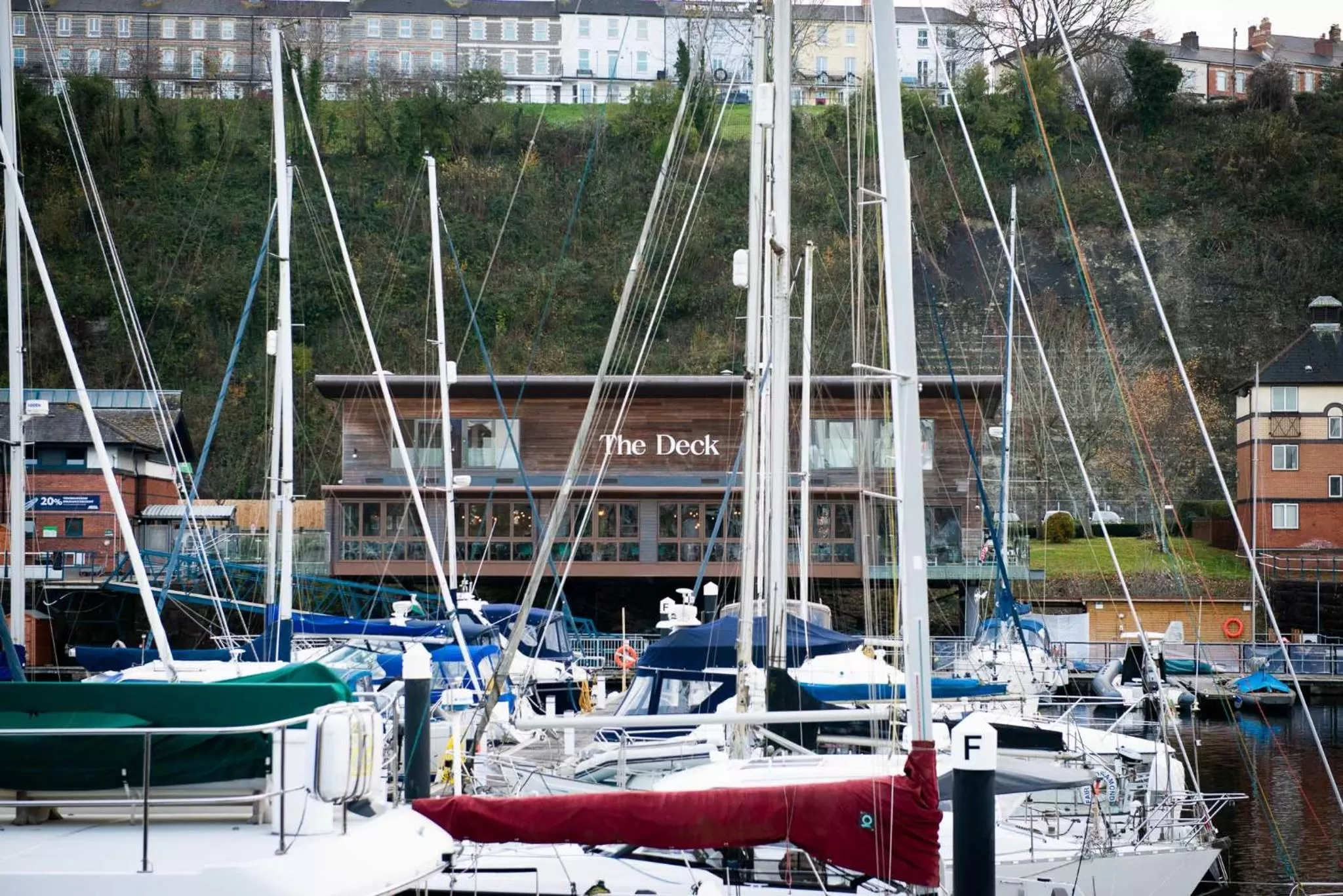 Restaurant/Places to Eat in Rooms at The Deck, Penarth