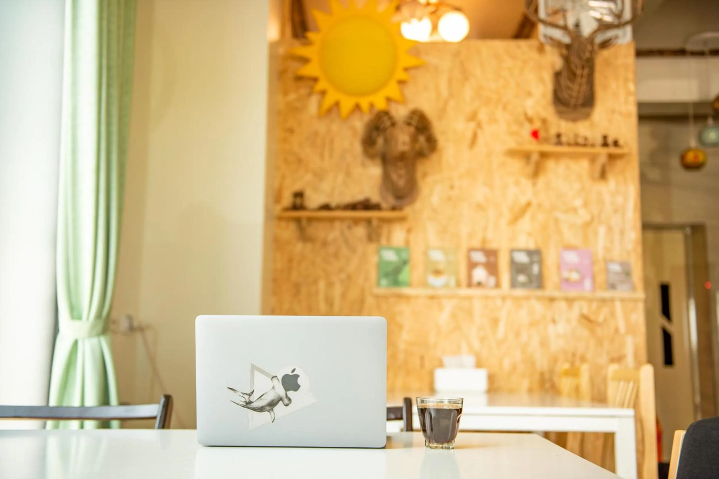 Communal lounge/ TV room in 墾丁秋莊會館 附限量停車位 不保證有位置 無法事先預留 背包房無車位 預訂後記得加Line聯繫