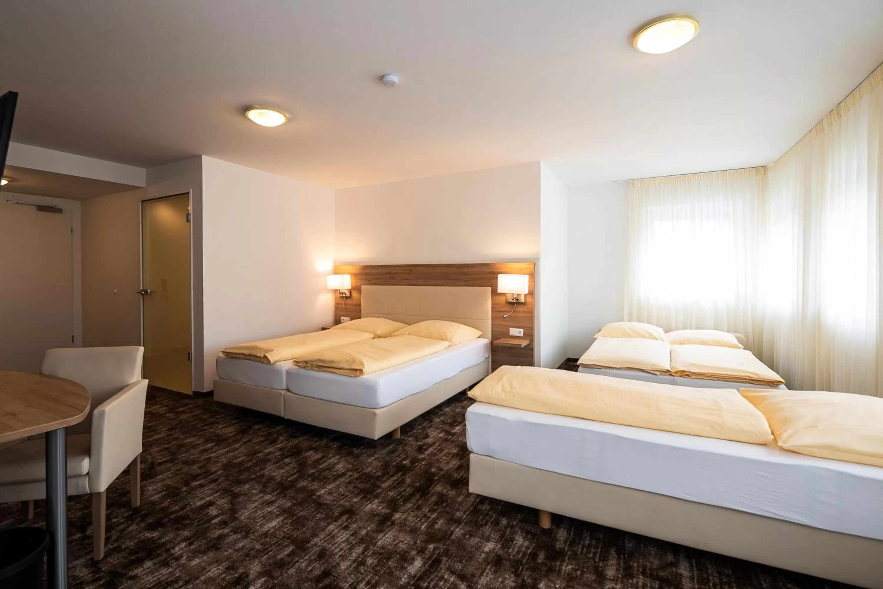 Photo of the whole room, Bed in Sternplatz Hotel