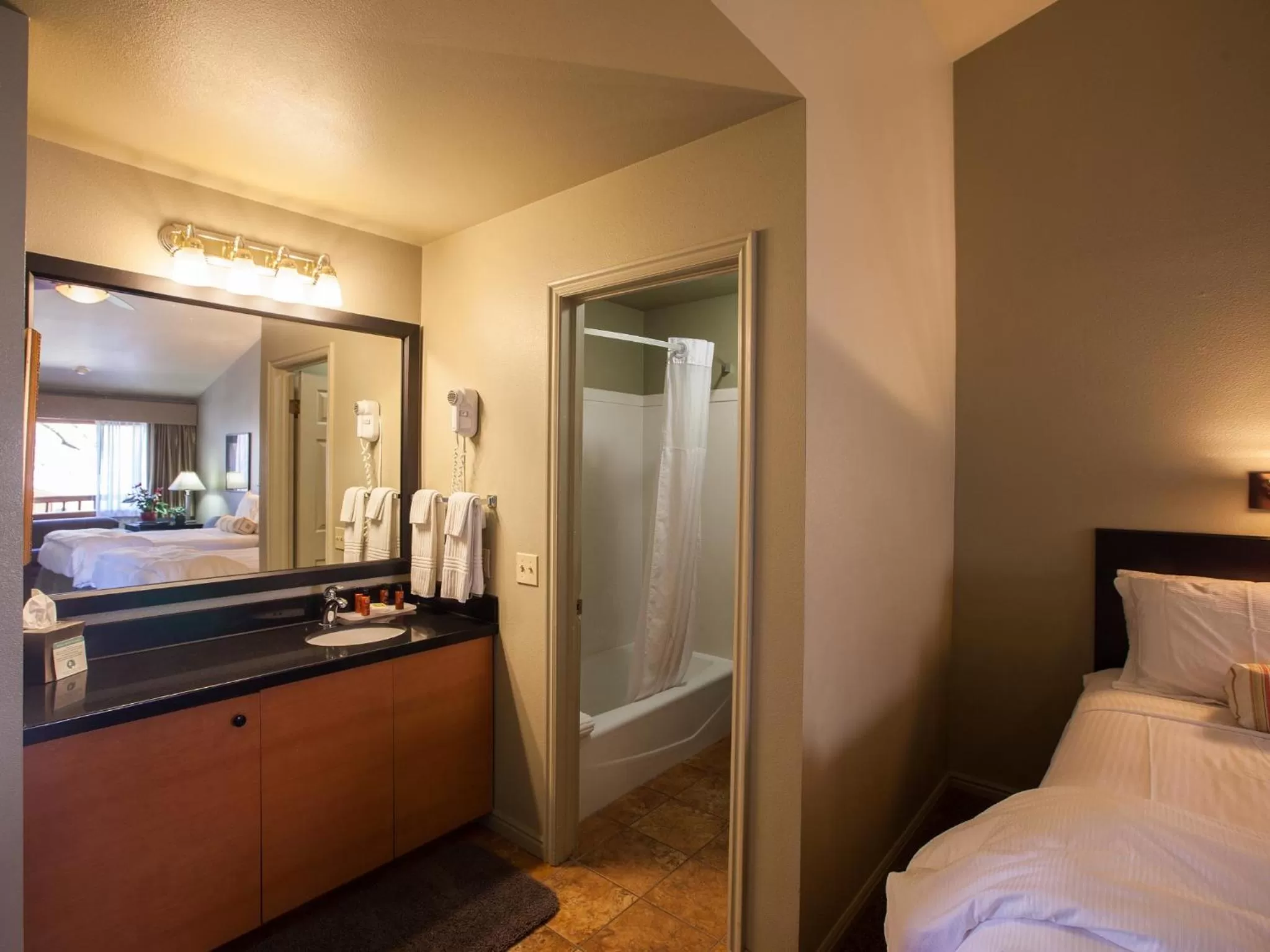 Bathroom in Flanigan`s Resort and Spa