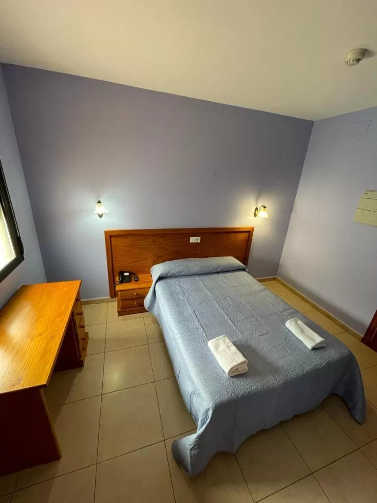 Bed in HOTEL Restaurante la barca