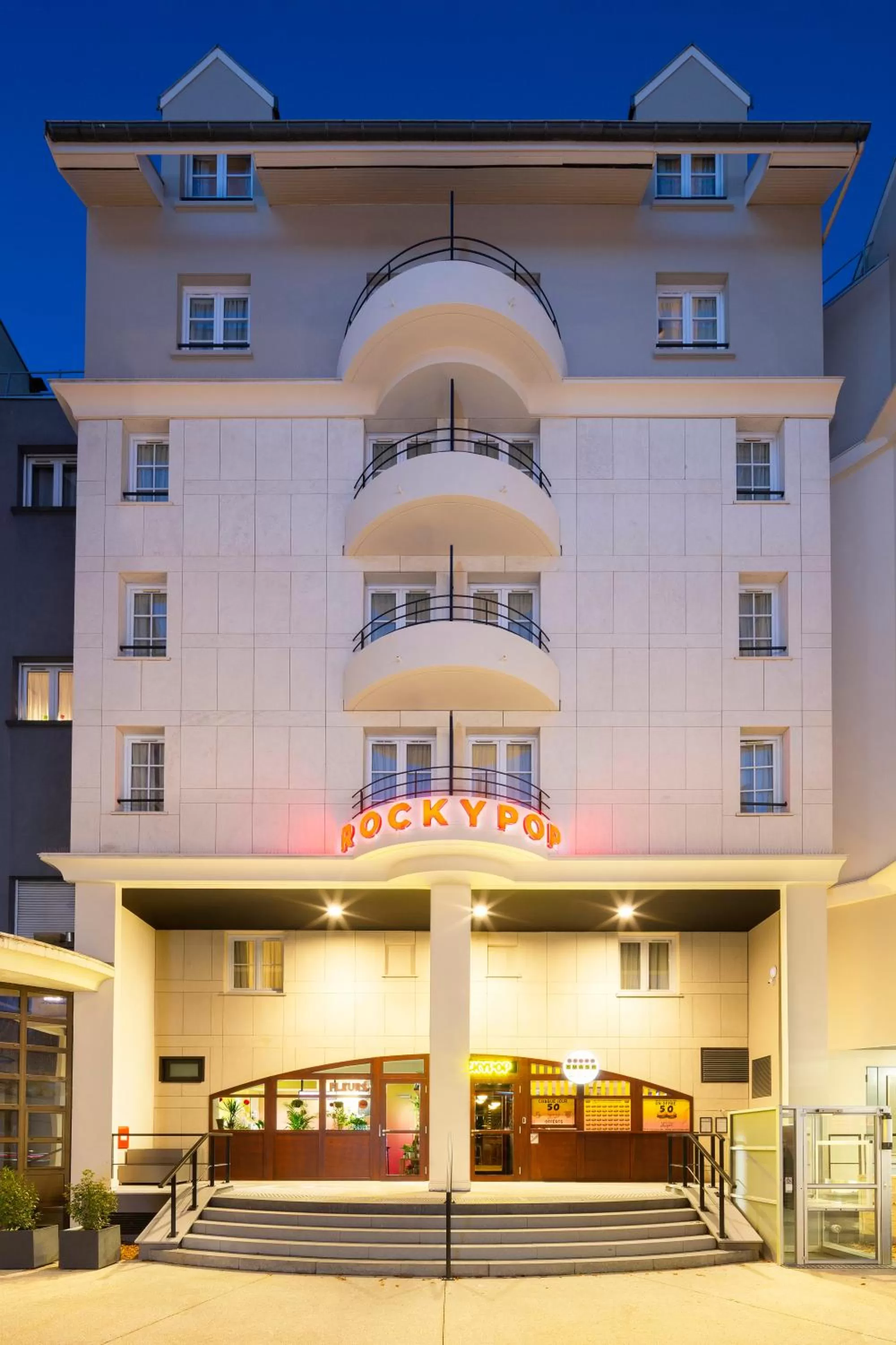 Facade/entrance in RockyPop Grenoble Hotel