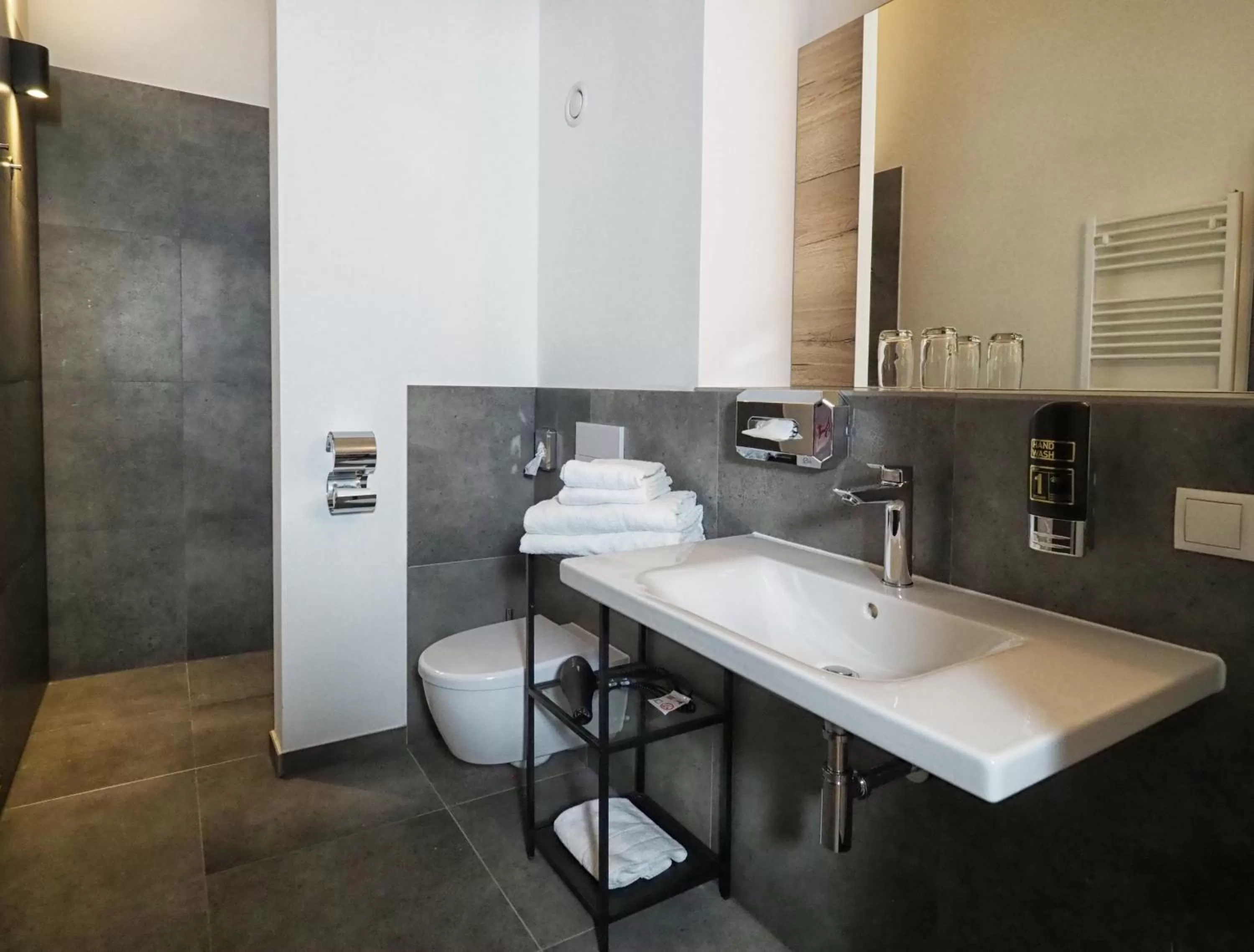 Bathroom in Apparthotel Rivers Passau