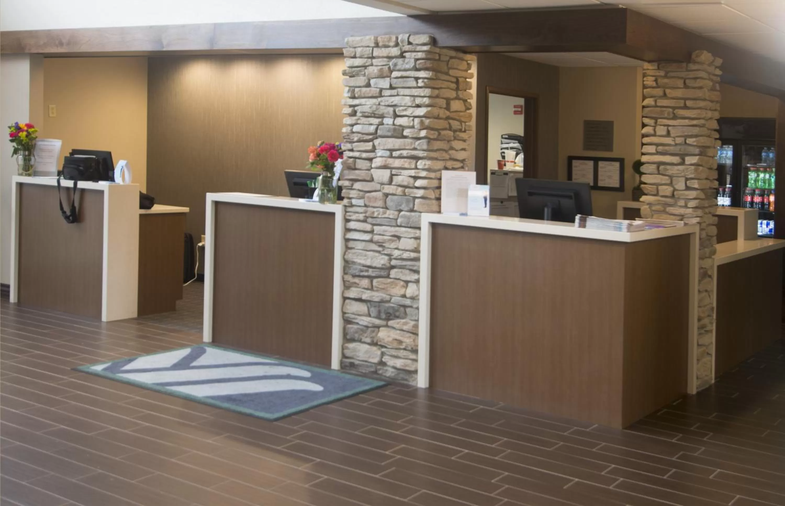 Lobby or reception in Wyndham Garden Madison Fitchburg
