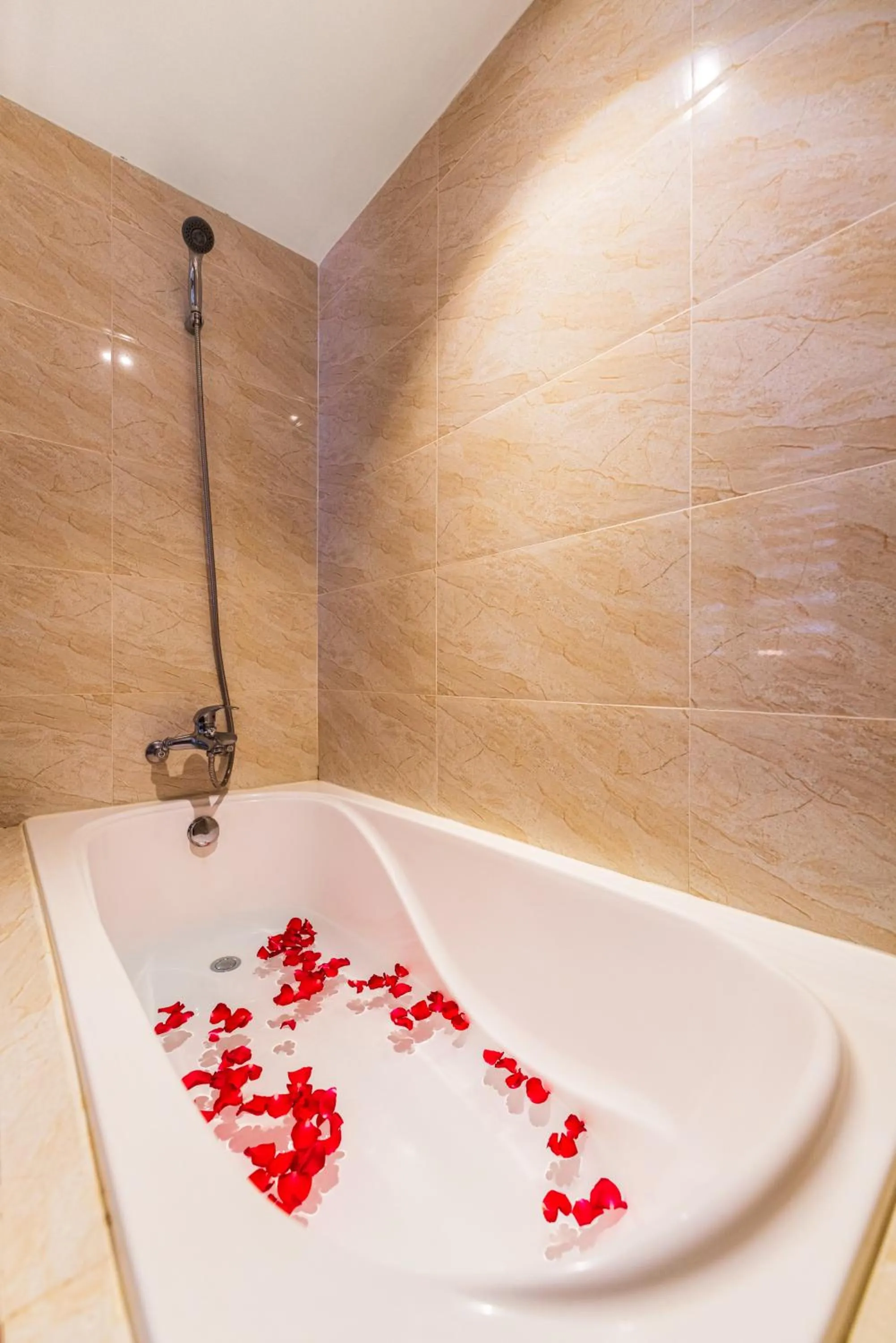 Bathroom in Tran Vien Dong Hotel