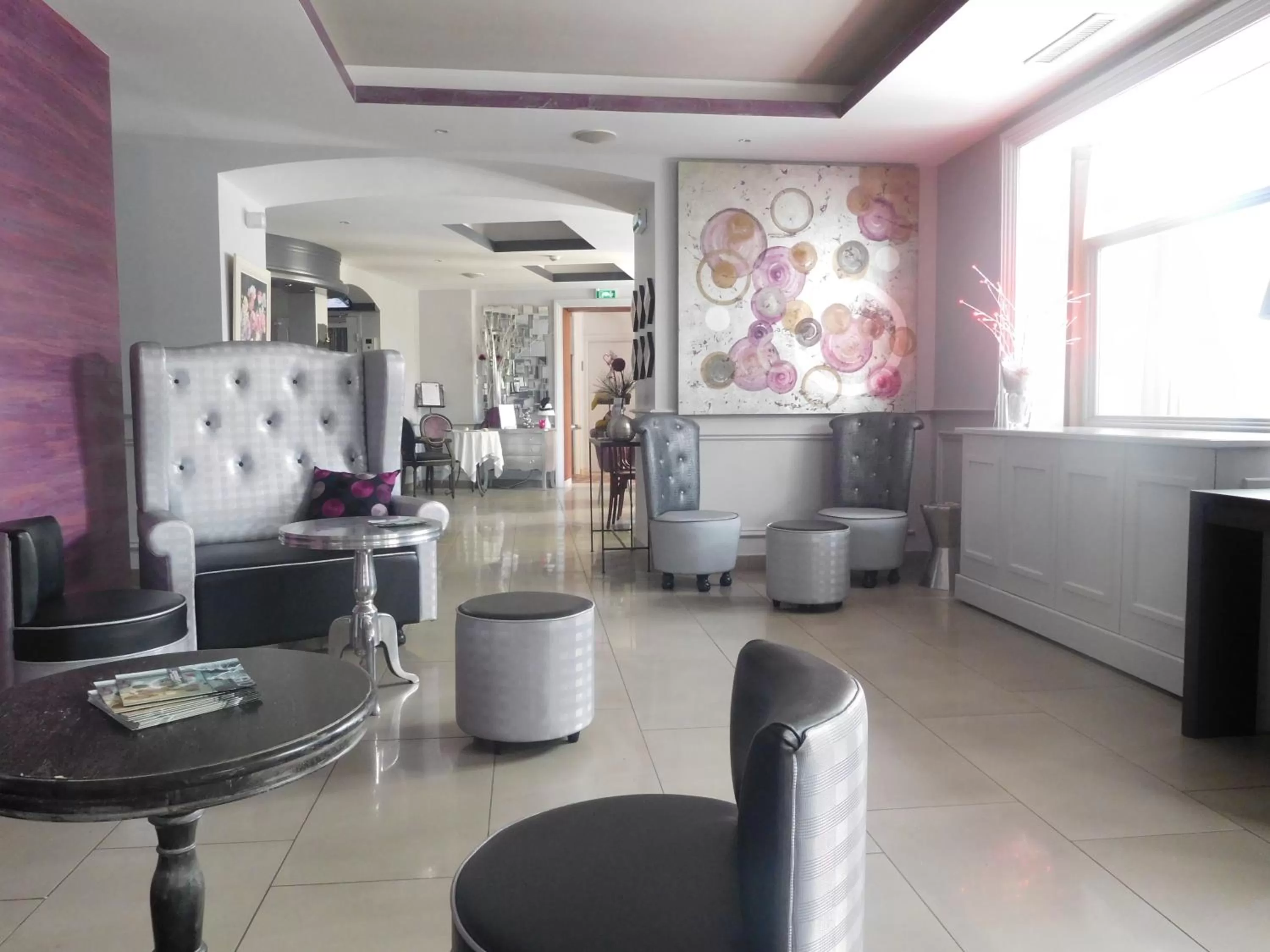 Communal lounge/ TV room in Le Mas du Lingousto