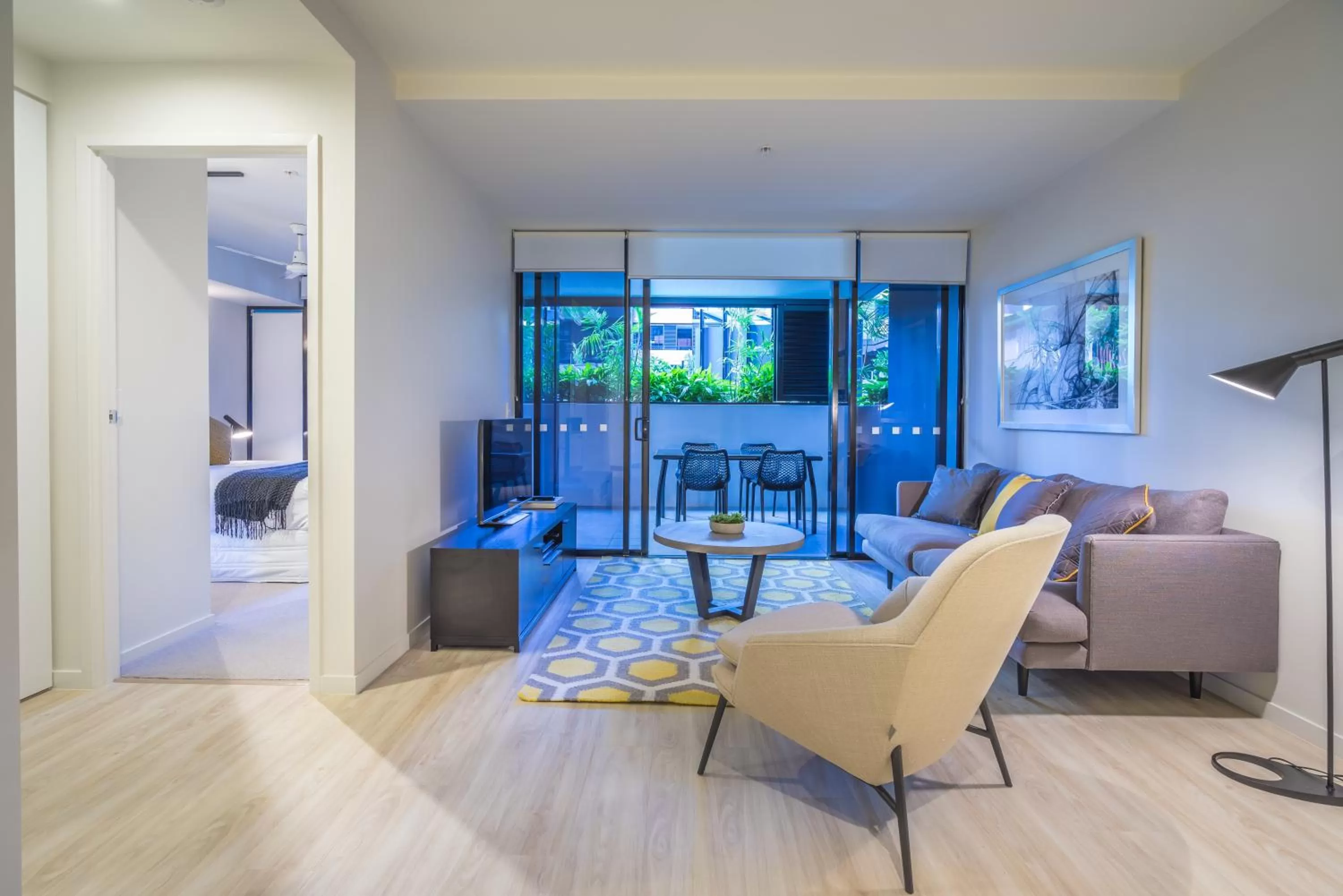 TV and multimedia in Arena Apartments by CLLIX