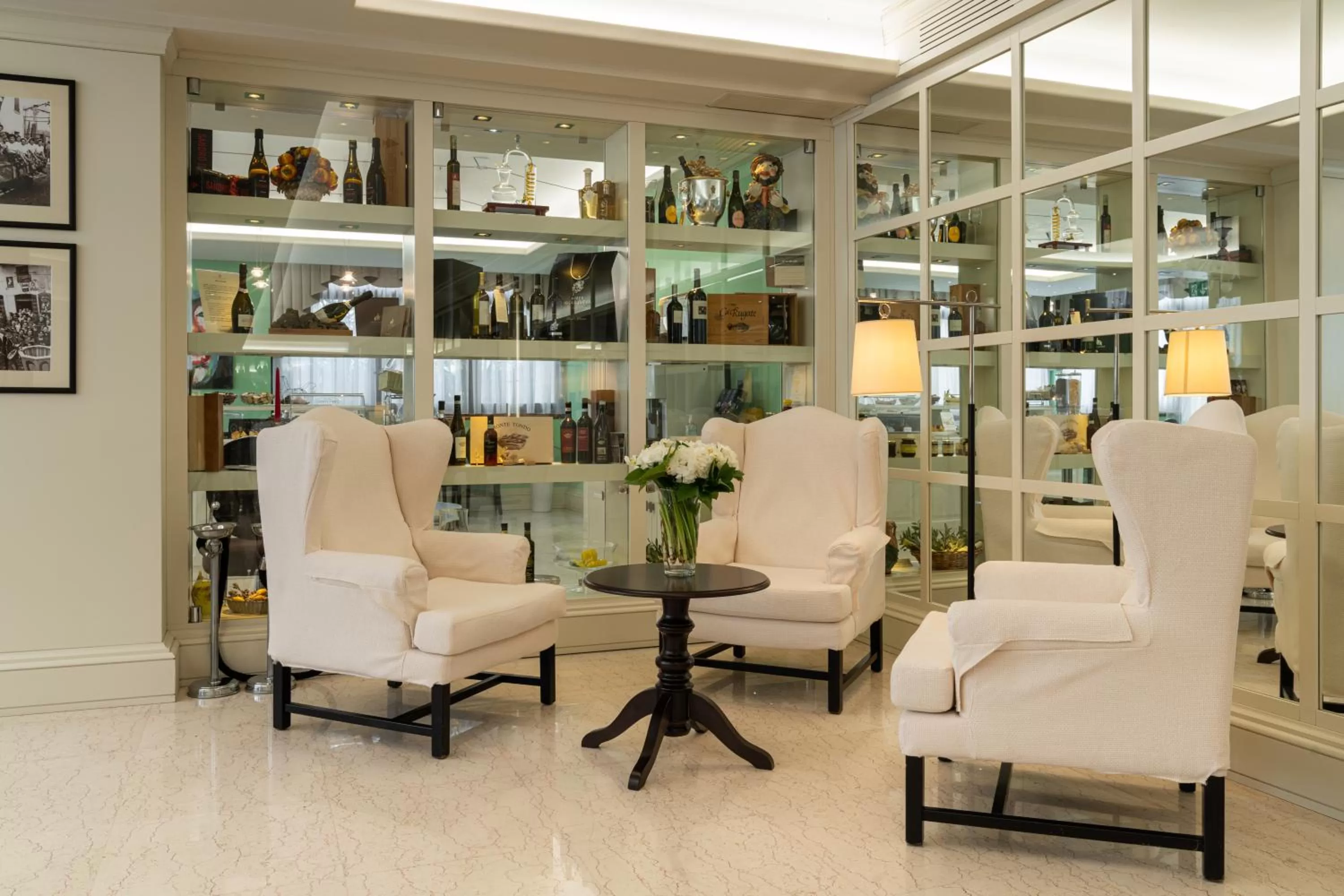 Lounge or bar in Hotel Roxy Plaza