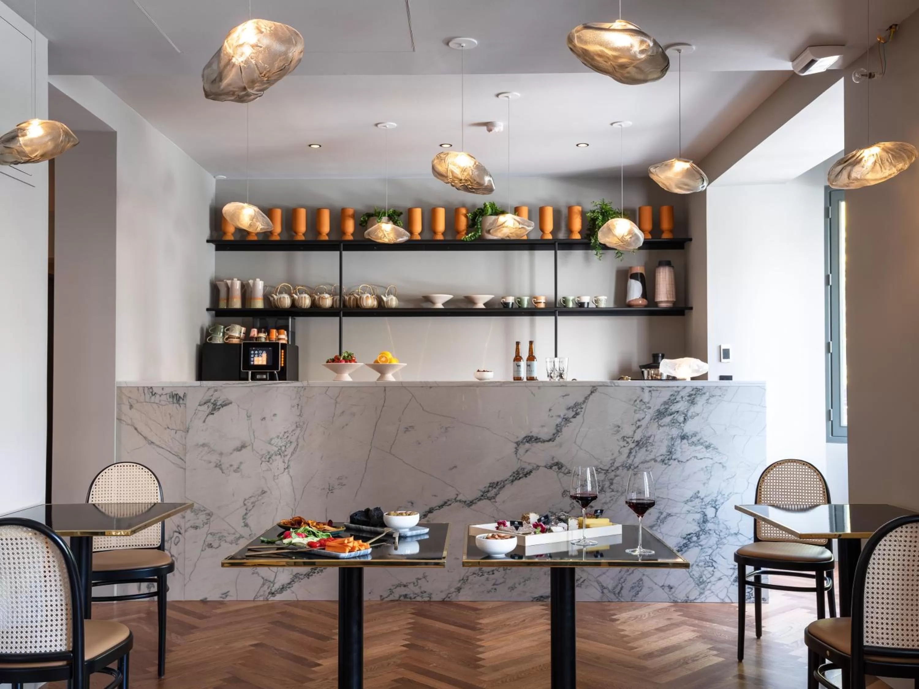 Patio in Hébé Hotel