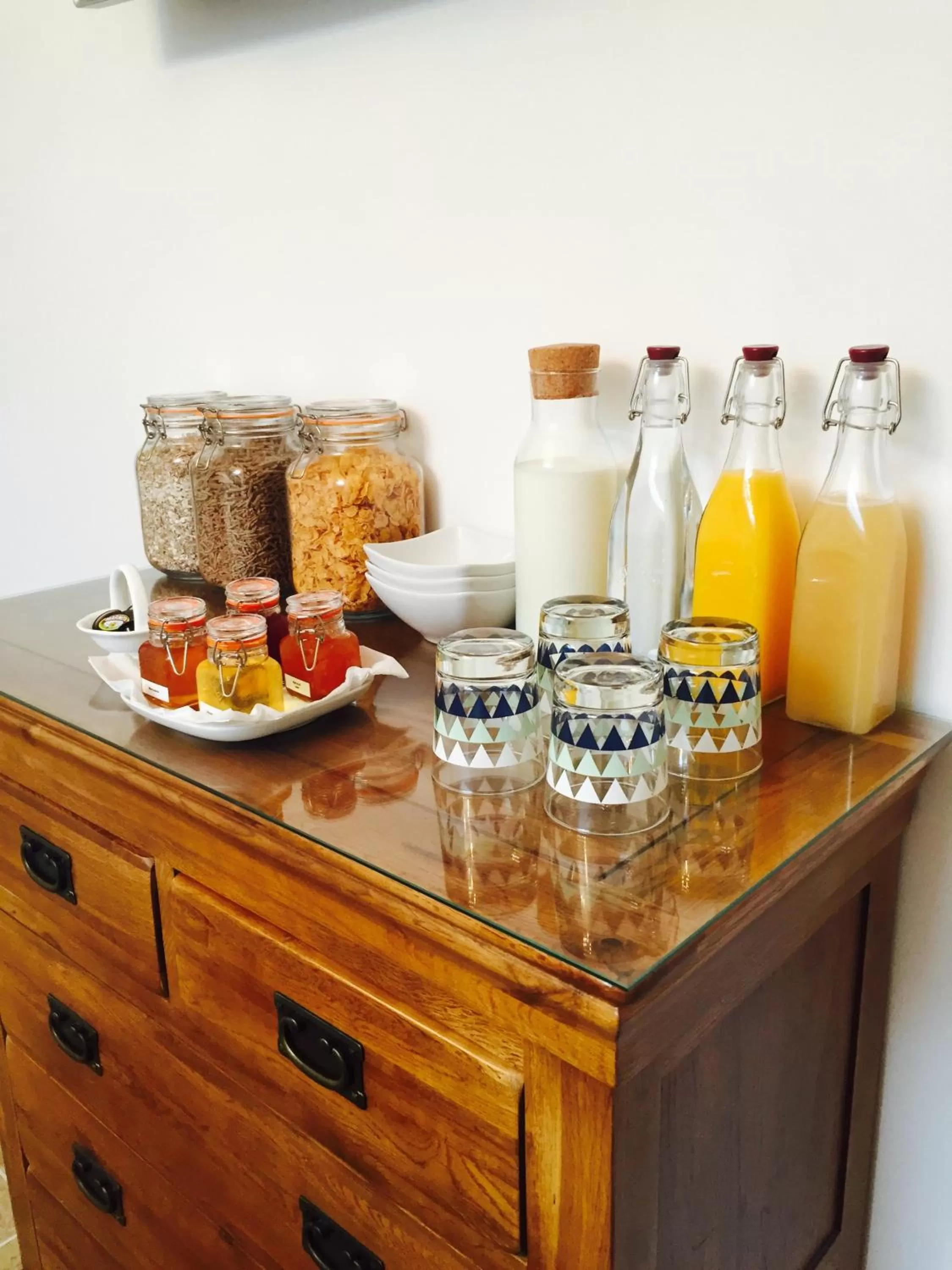 Breakfast in Avon Beach Bed & Breakfast