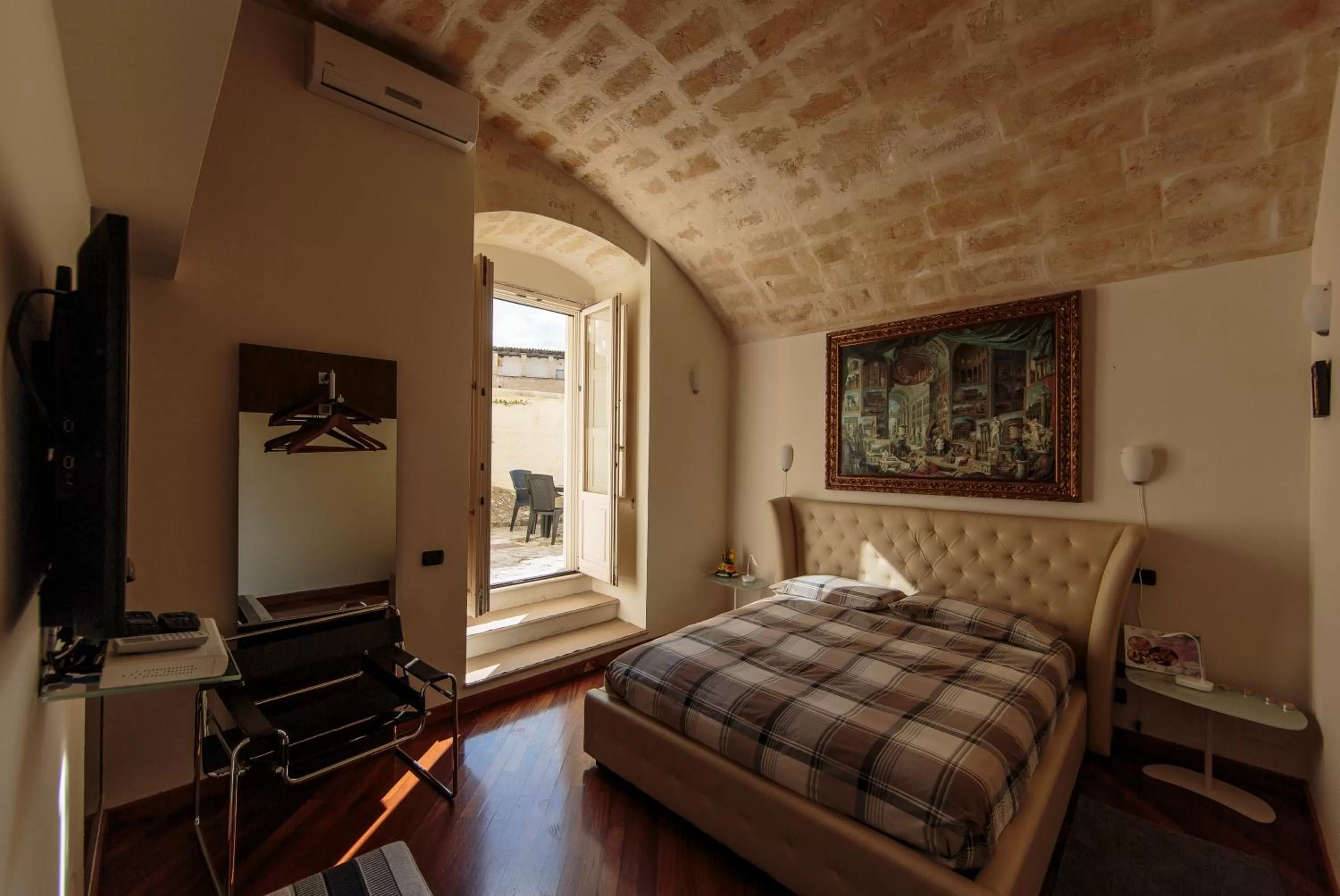 Day, Bed in Alla dimora di Chiara Suite and Rooms