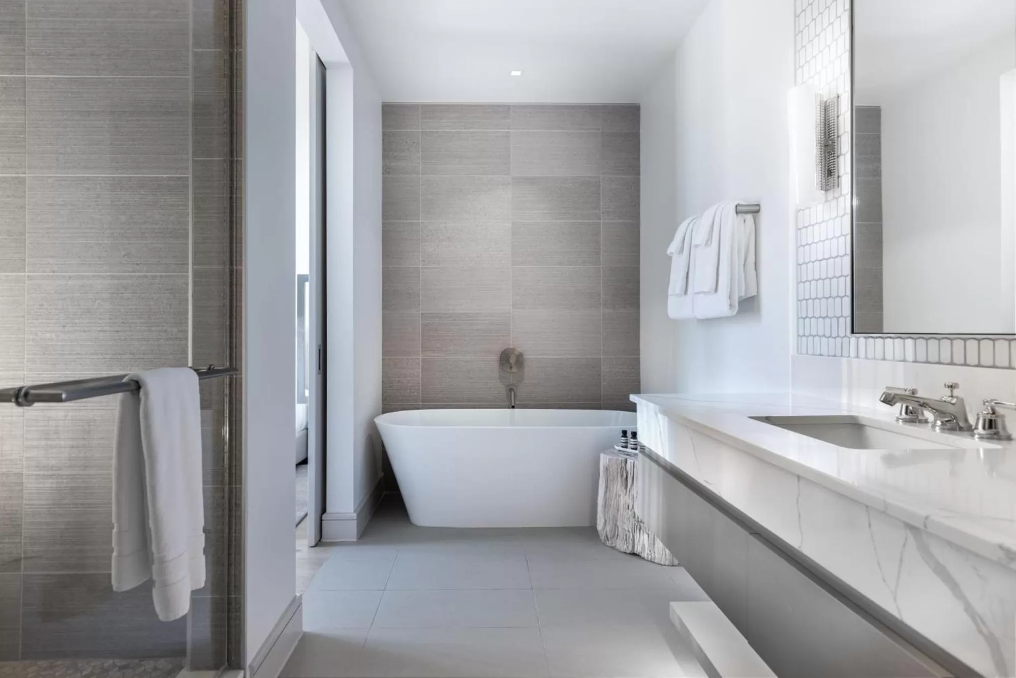 Bathroom in La Colombe d'Or Hotel