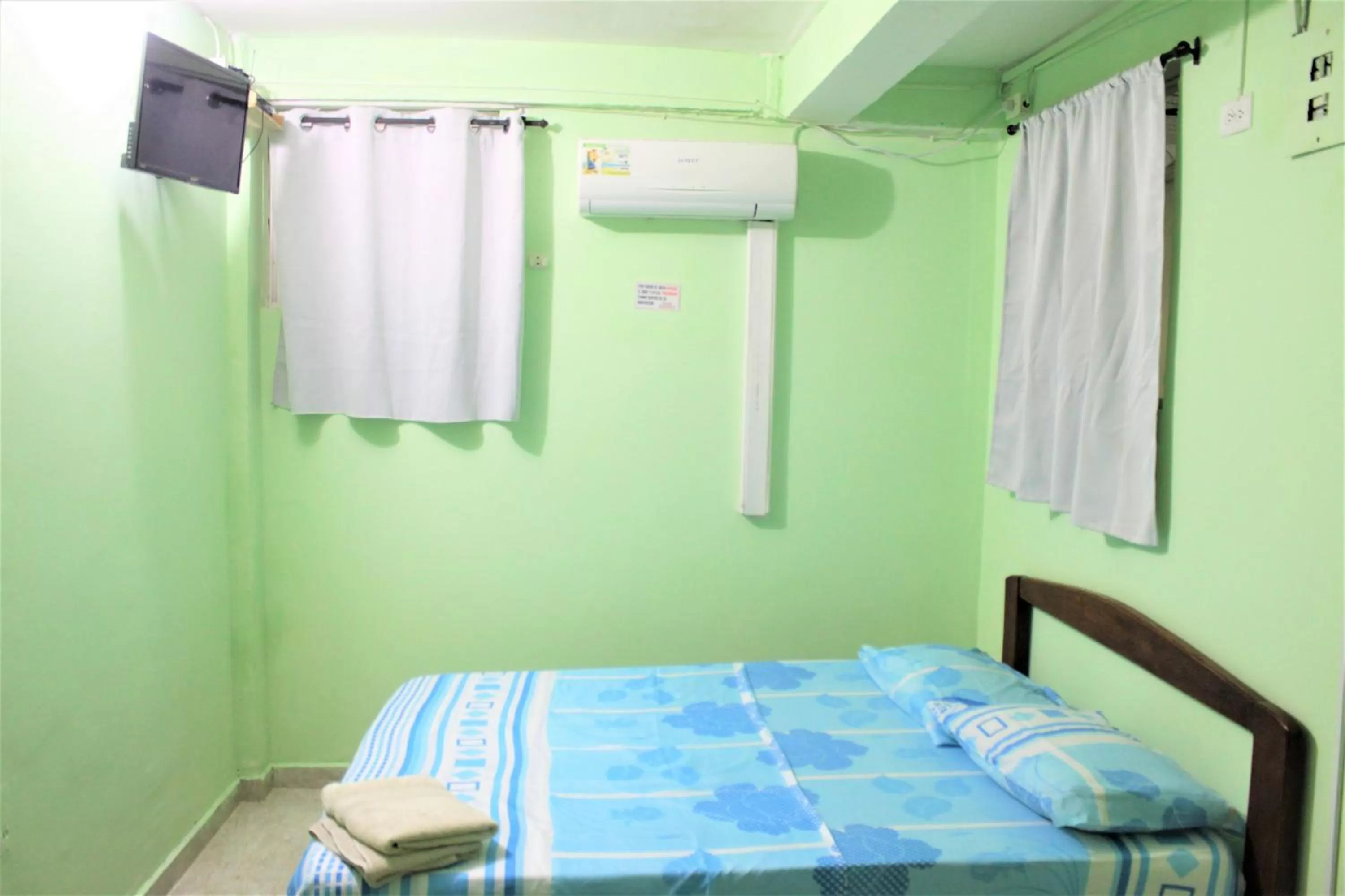 Communal lounge/ TV room, Bed in Posada Casamar 2