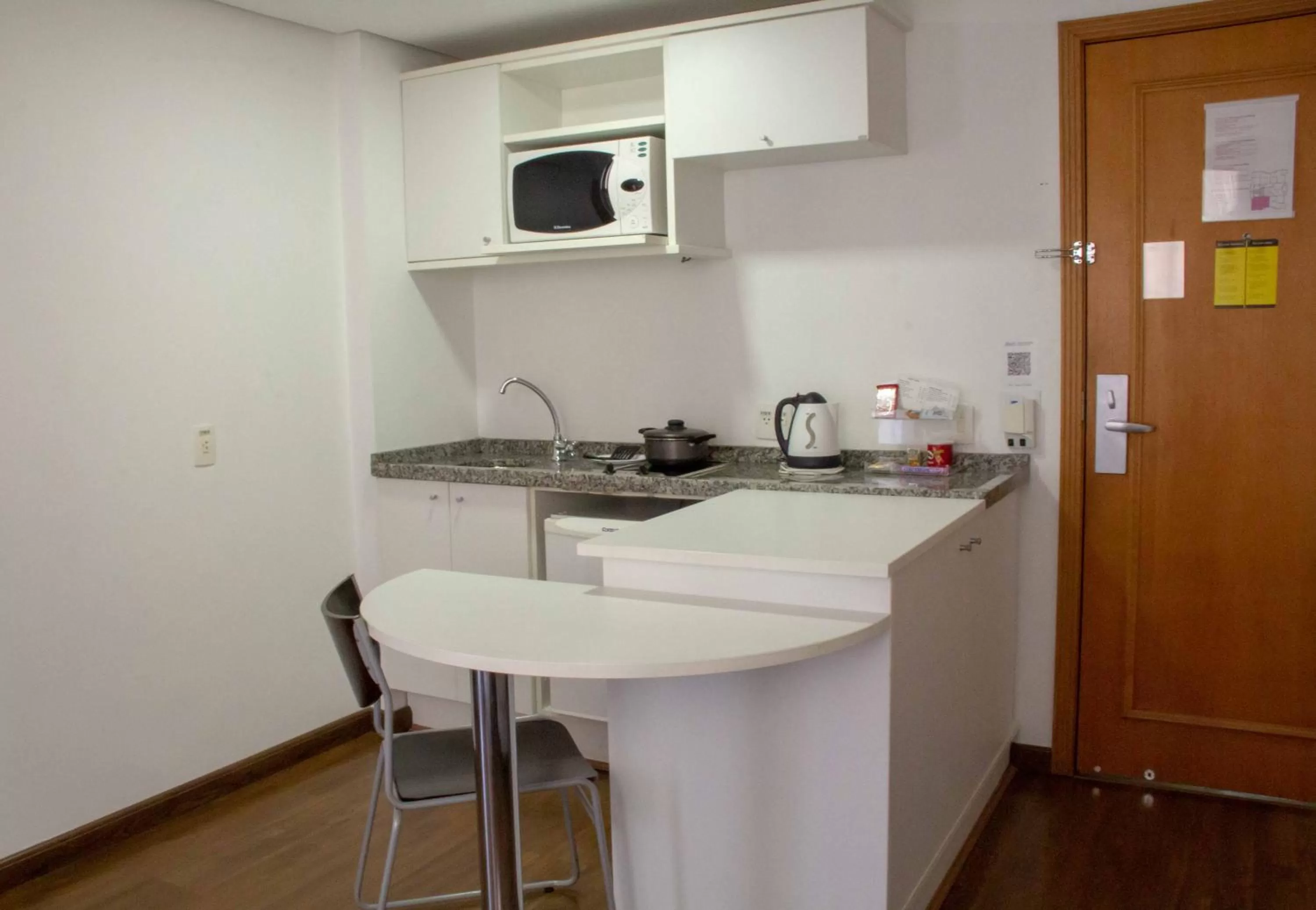 Aparthotel Twin Towers