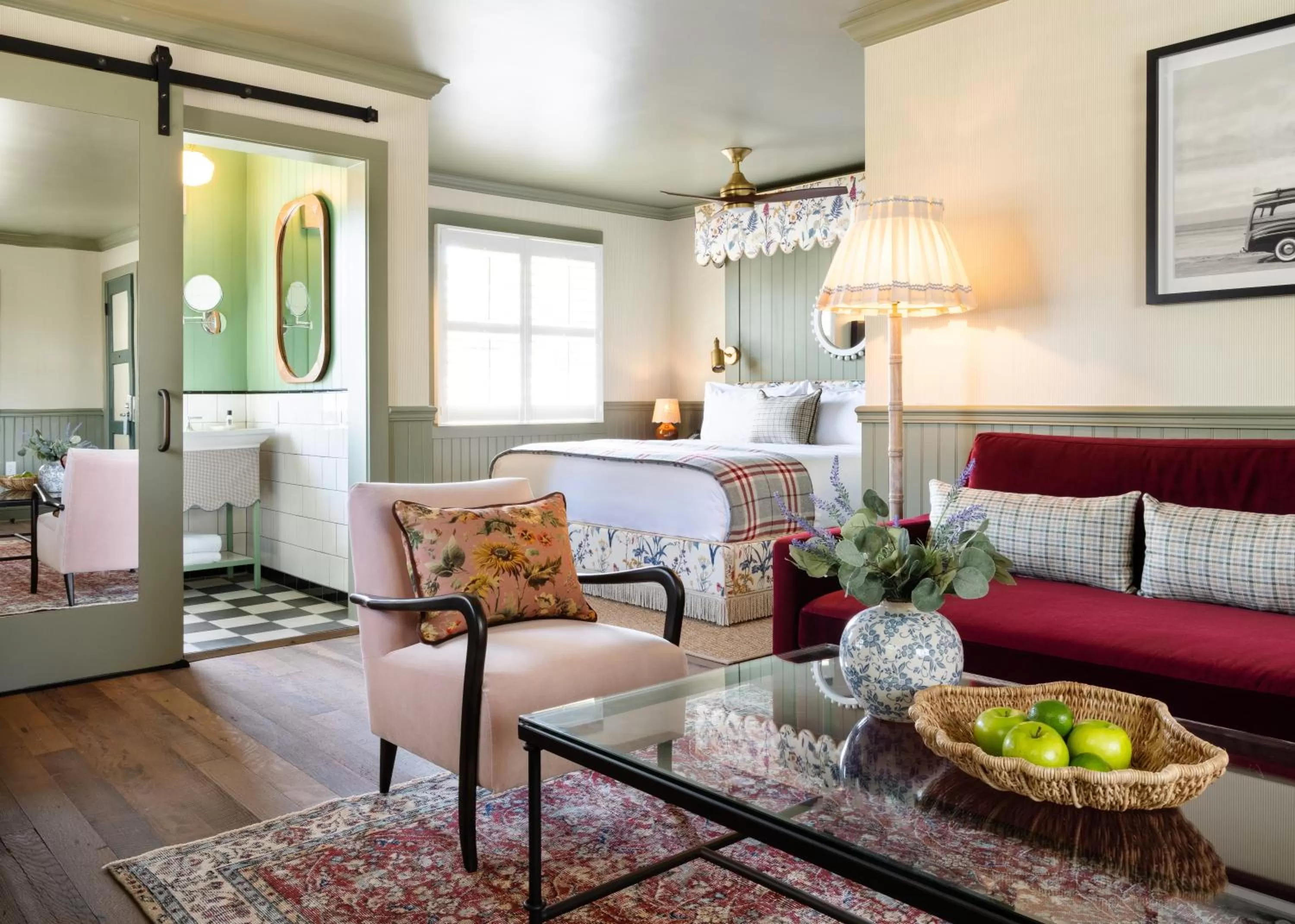 Living room in Le Petit Pali at 8th Ave