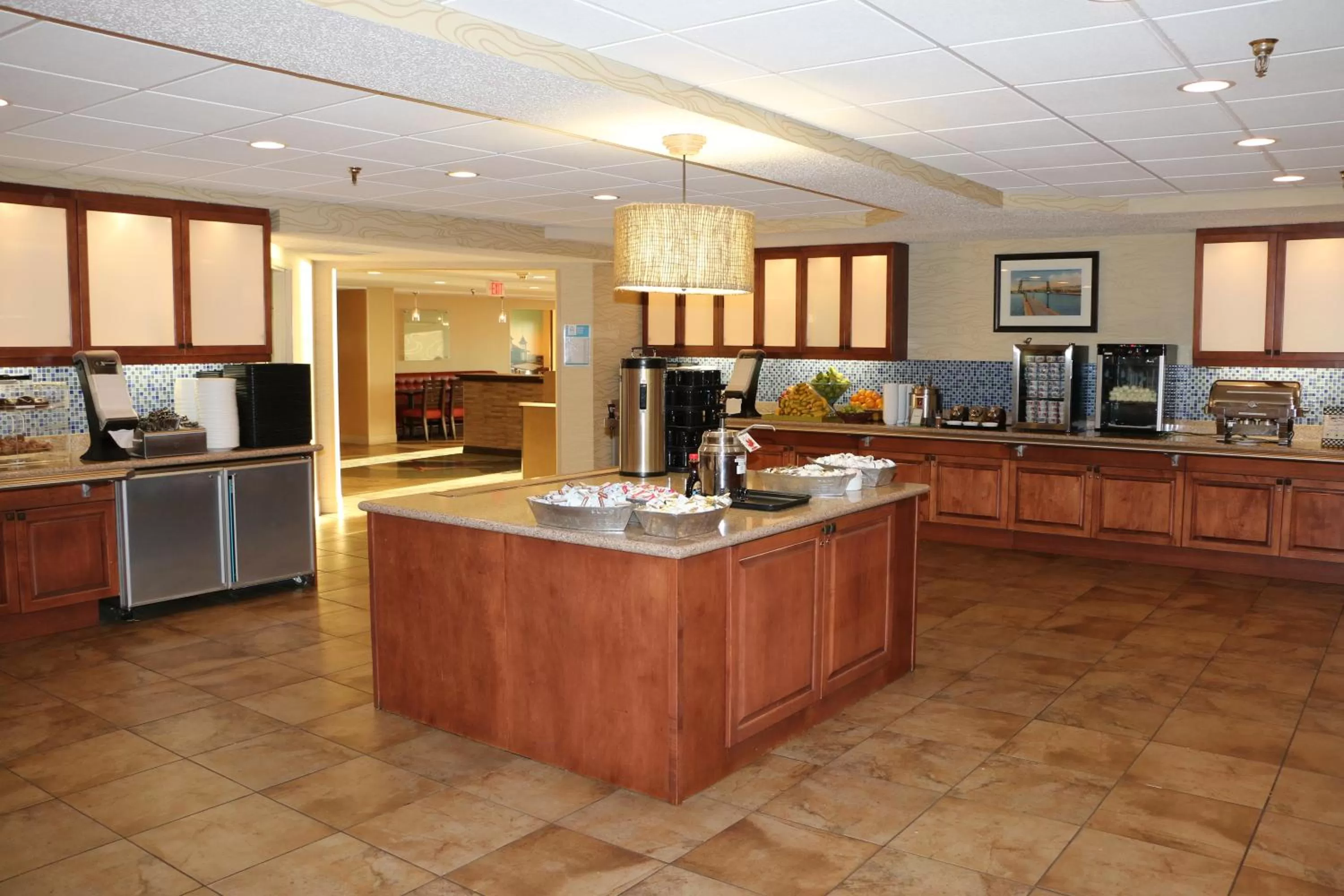 Restaurant/places to eat in The Inn on Lake Superior