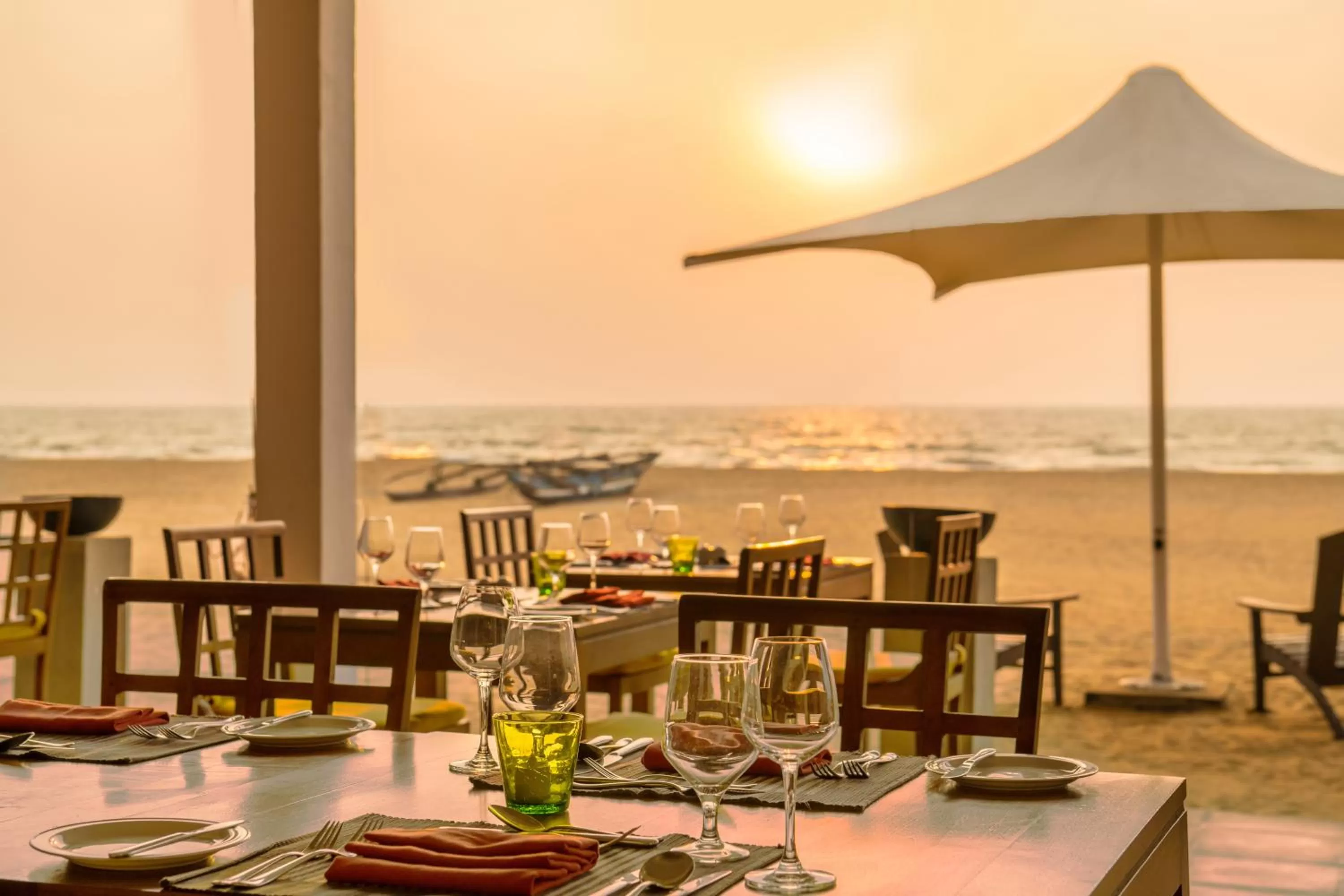 Restaurant/places to eat in Jetwing Sea