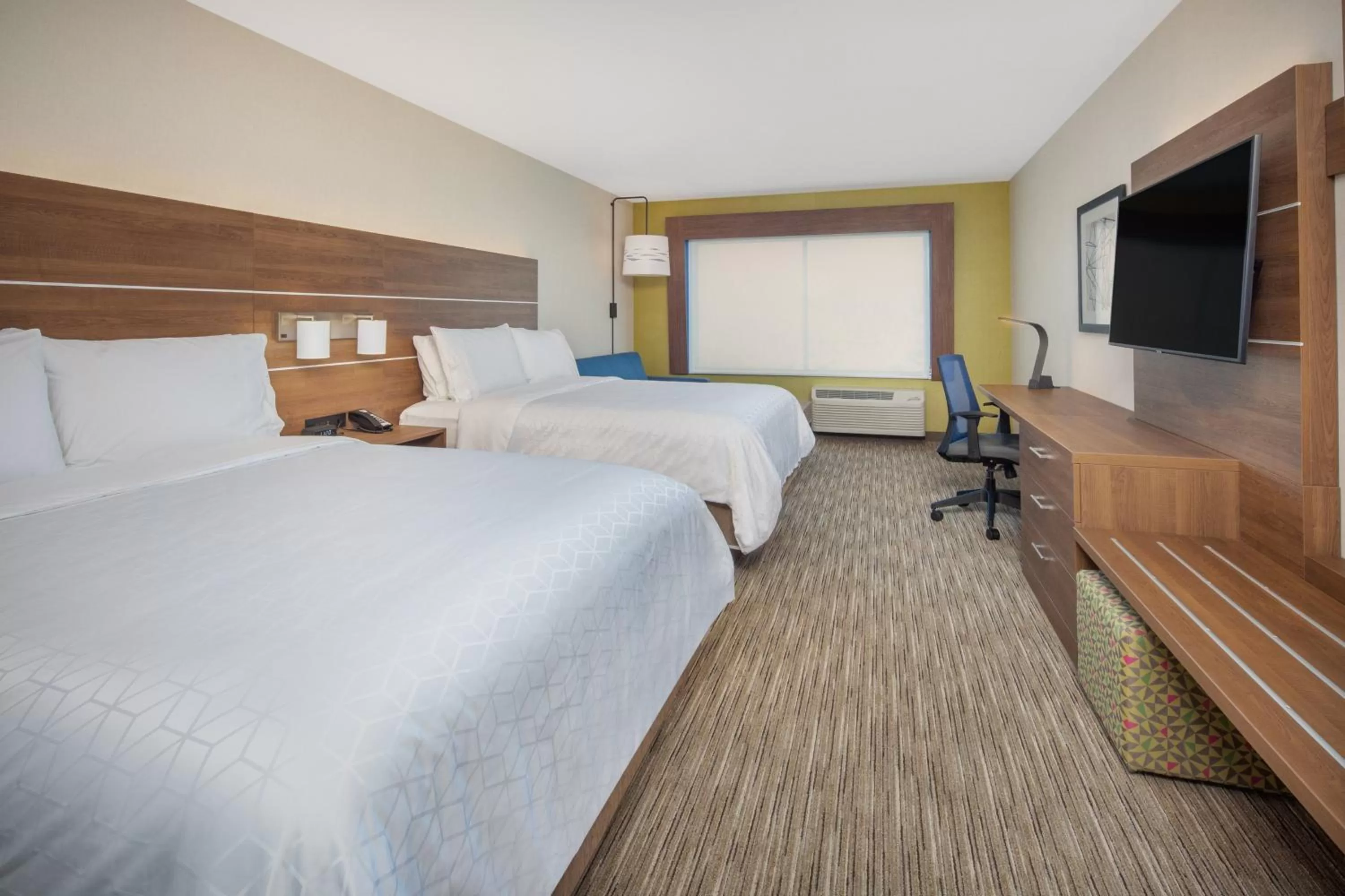 Queen Room with Two Queen Beds and Bath Tub - Hearing Accessible / Non-Smoking in Holiday Inn Express Grover Beach-Pismo Beach Area, an IHG Hotel