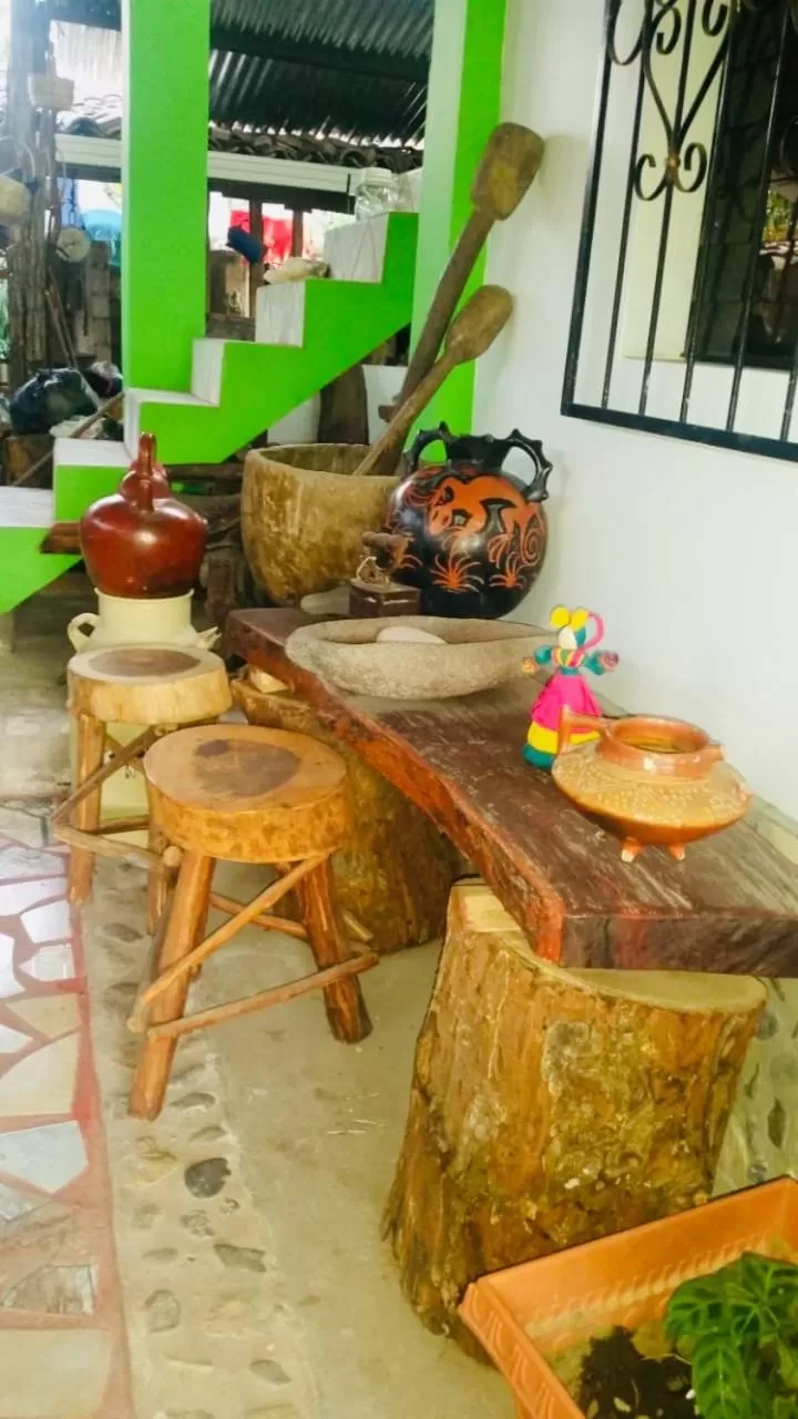 Hotel & Hostal Yaxkin Copan