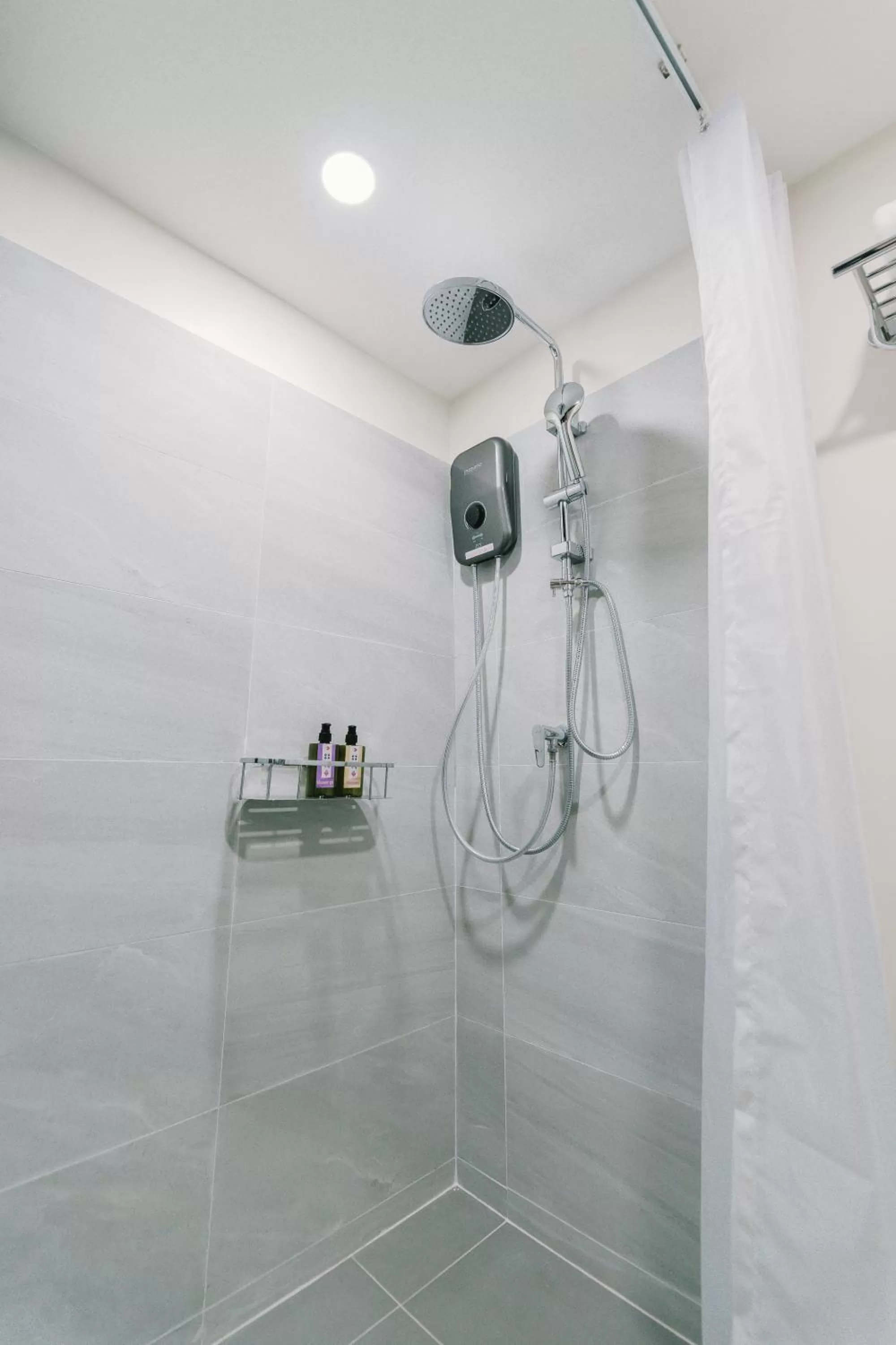 Bathroom in B Innspire Hotel