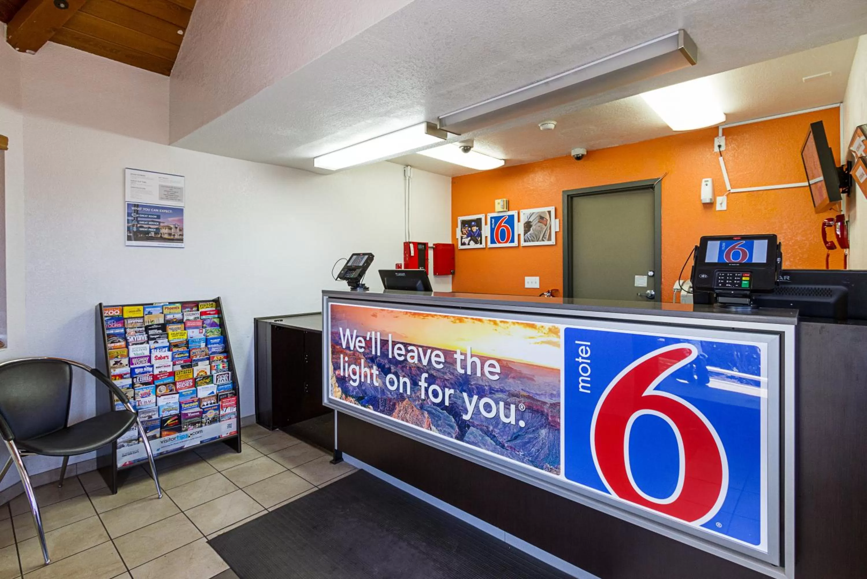 Lobby or reception in Motel 6-Mesa, AZ - South