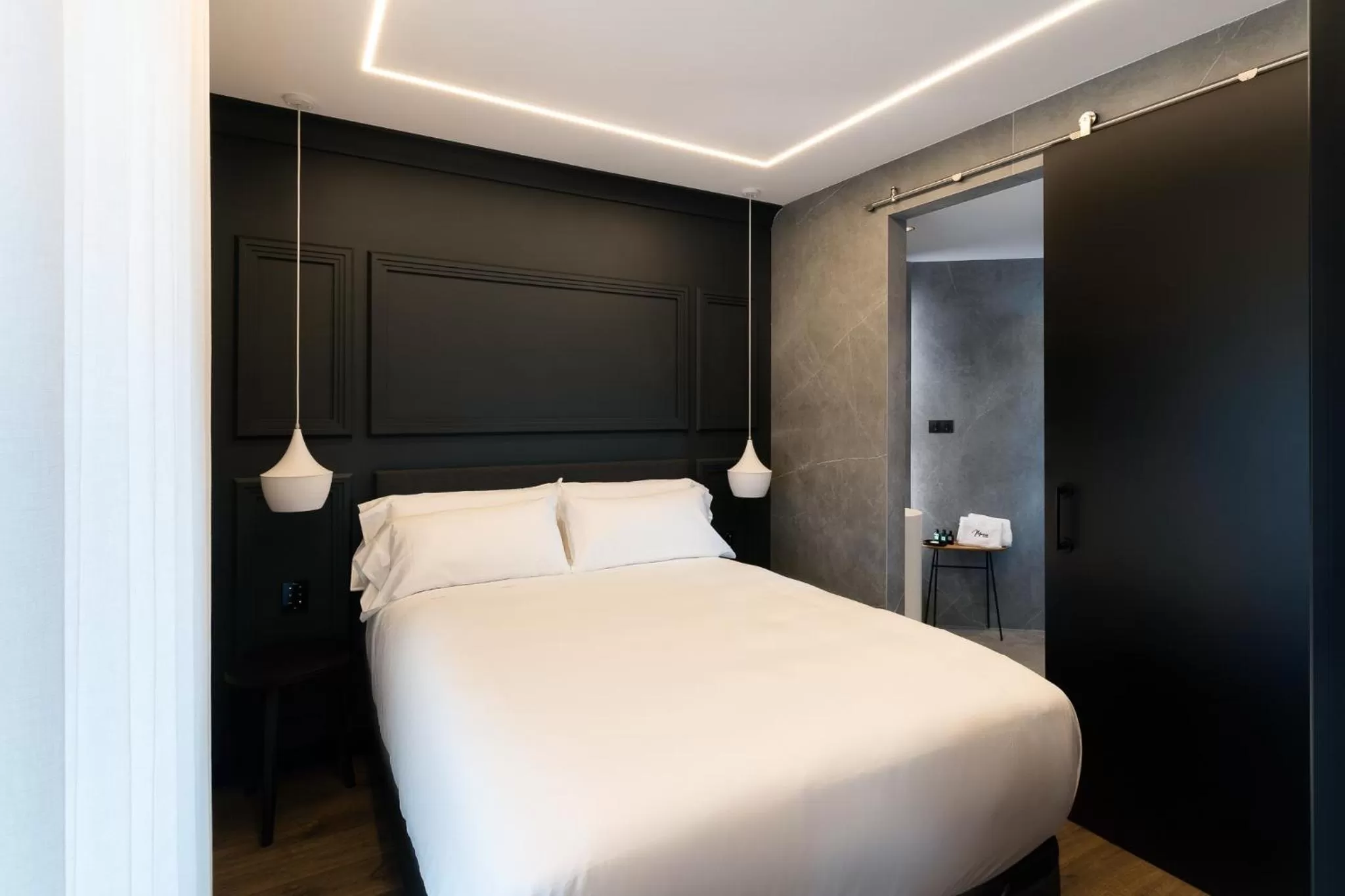 Bed in Mauro Suites