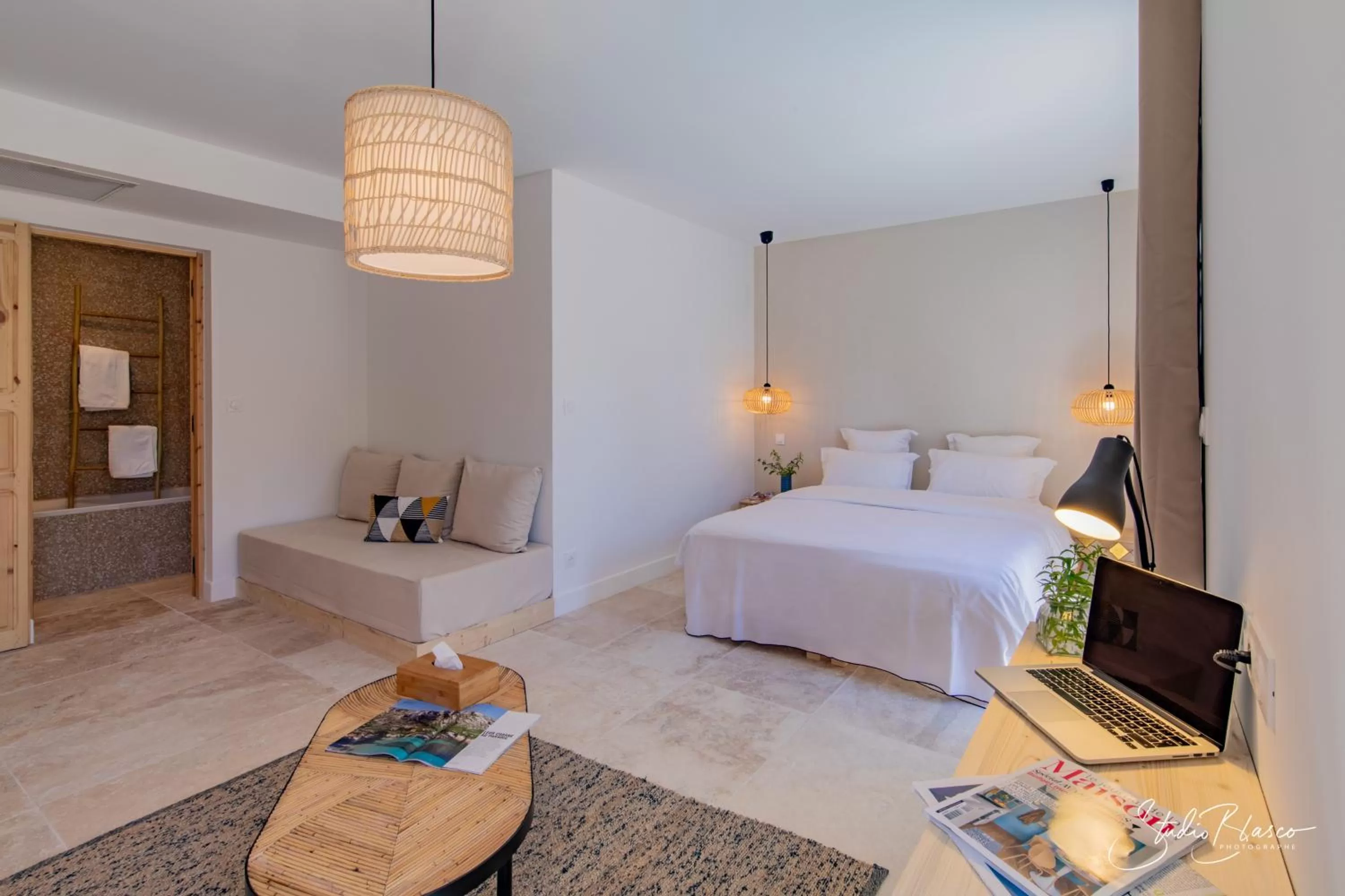 Bed in Moulin de la Roque