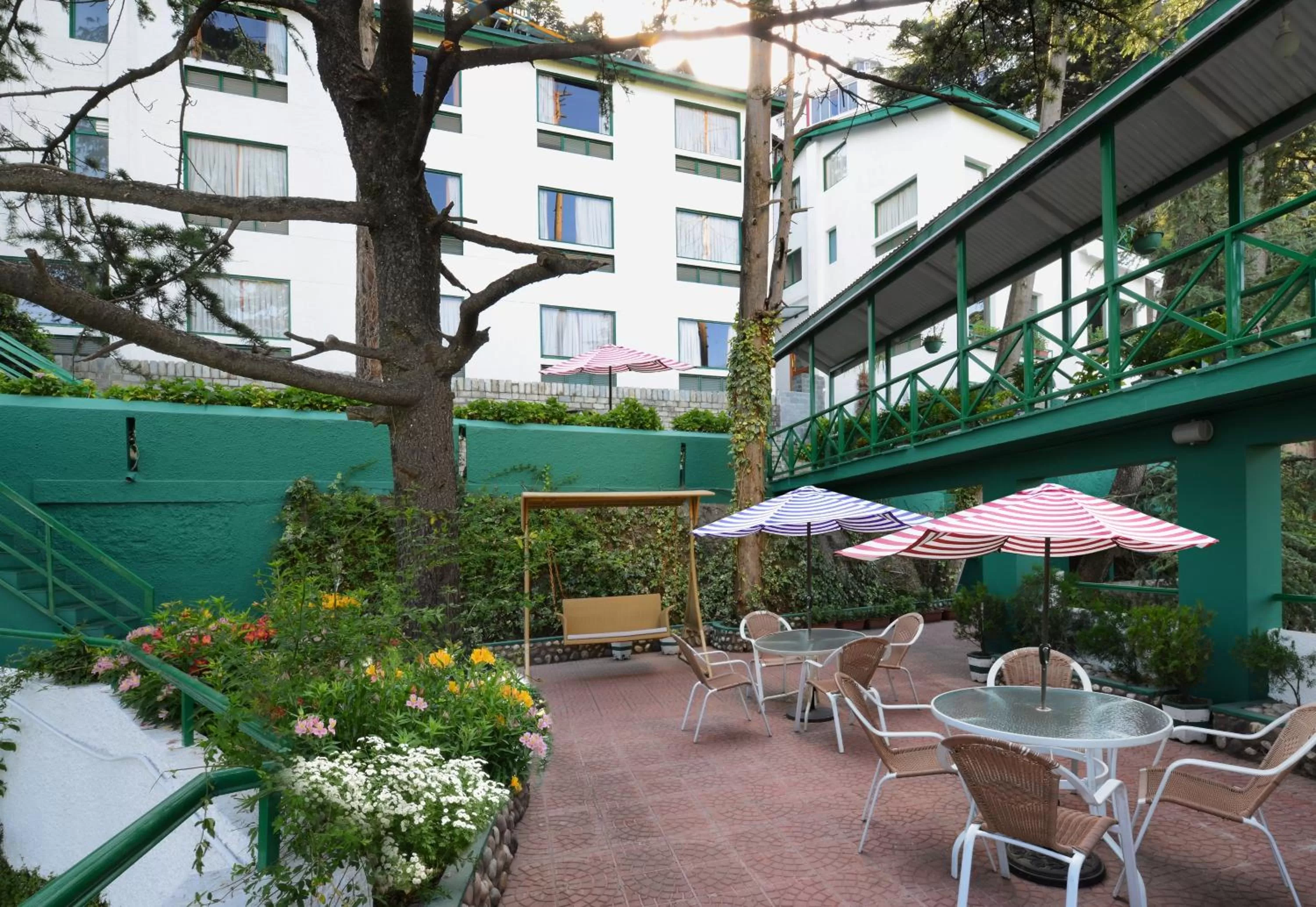 Balcony/Terrace in Honeymoon Inn Shimla