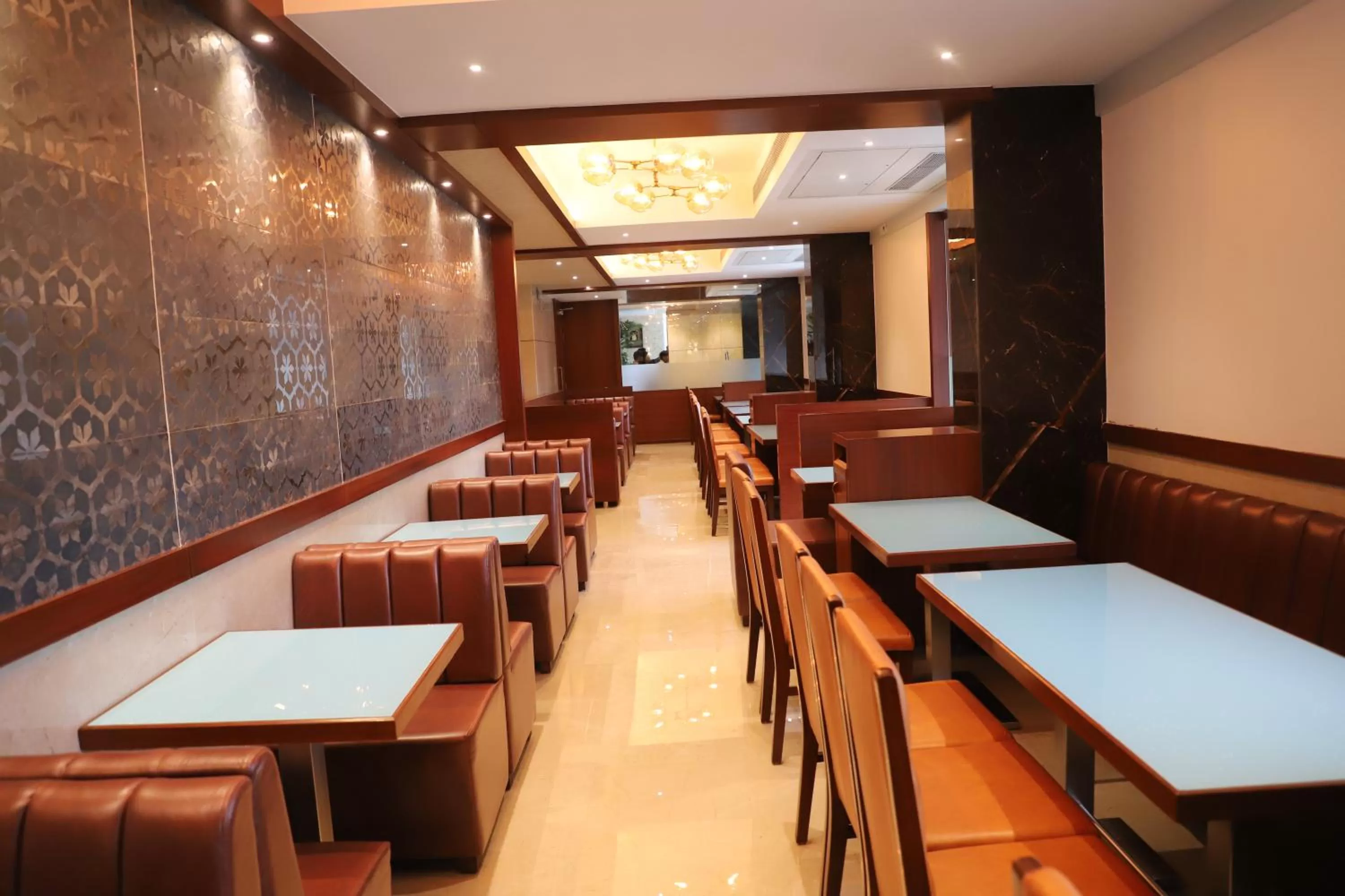 Restaurant/Places to Eat in Shikin Hotels (Close to Palm Beach Road)