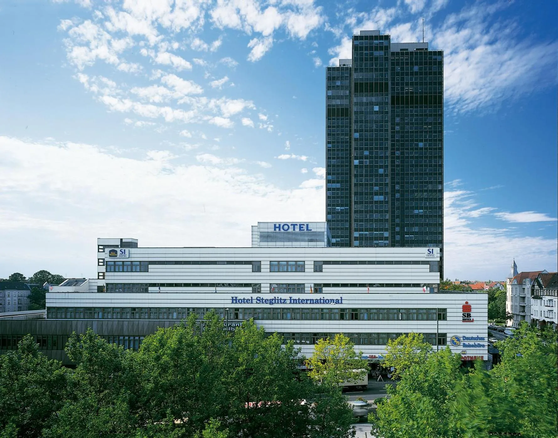Property building in Hotel Steglitz International