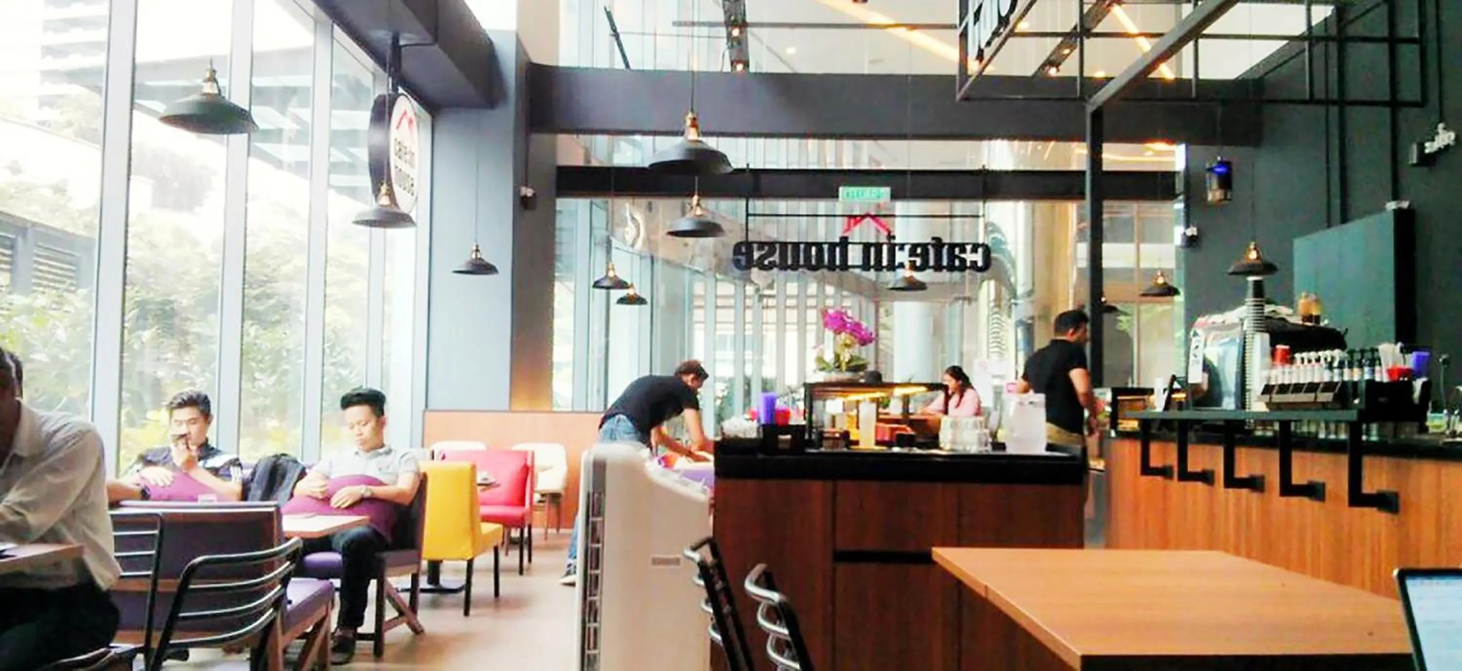 Restaurant/places to eat in Amethyst Dorm KLCC
