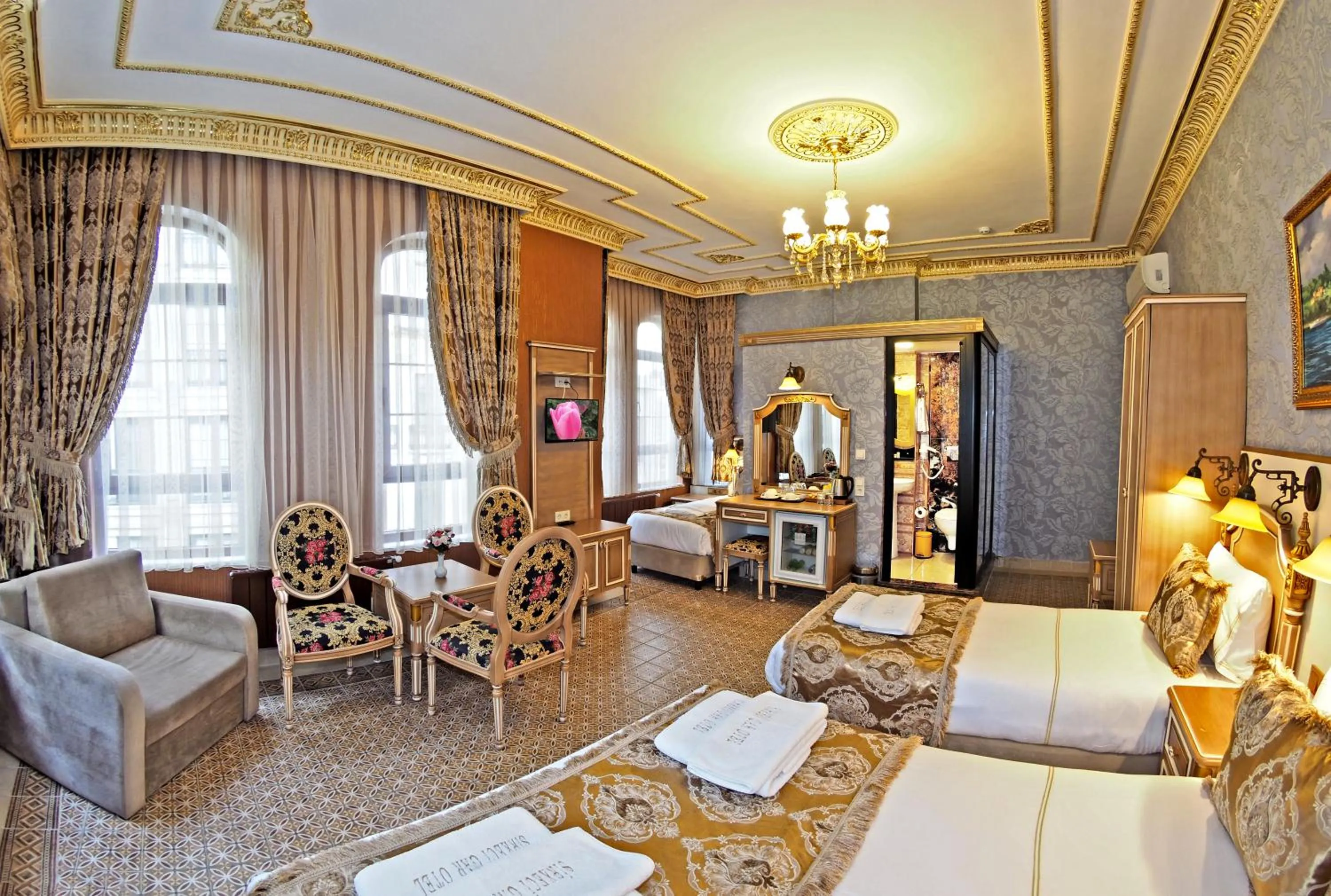 Photo of the whole room, Bed in Glamour Classic Hotel Istanbul Sirkeci