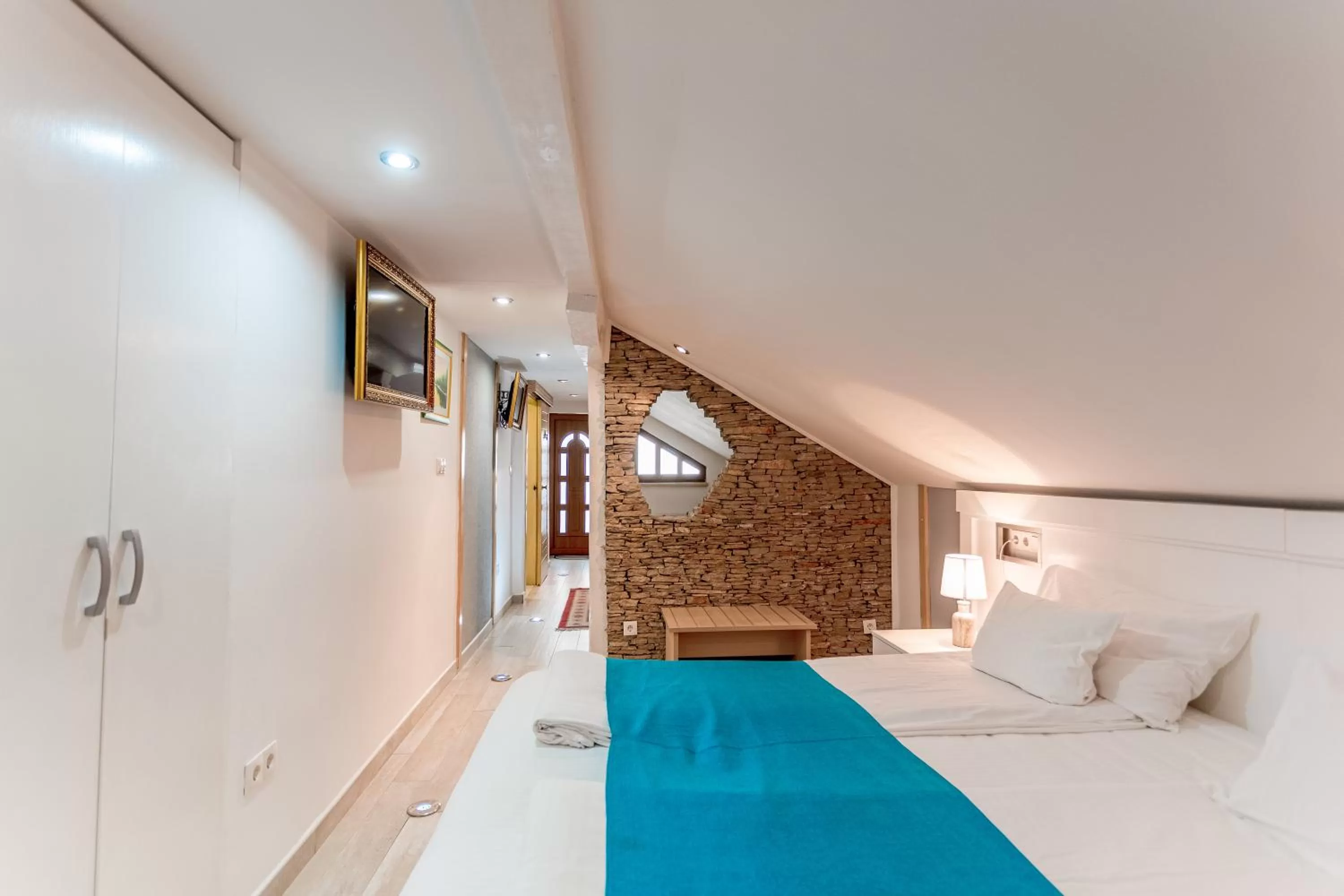 Classic Quadruple Room - single occupancy in Hotel-Restaurant Kriva Ćuprija