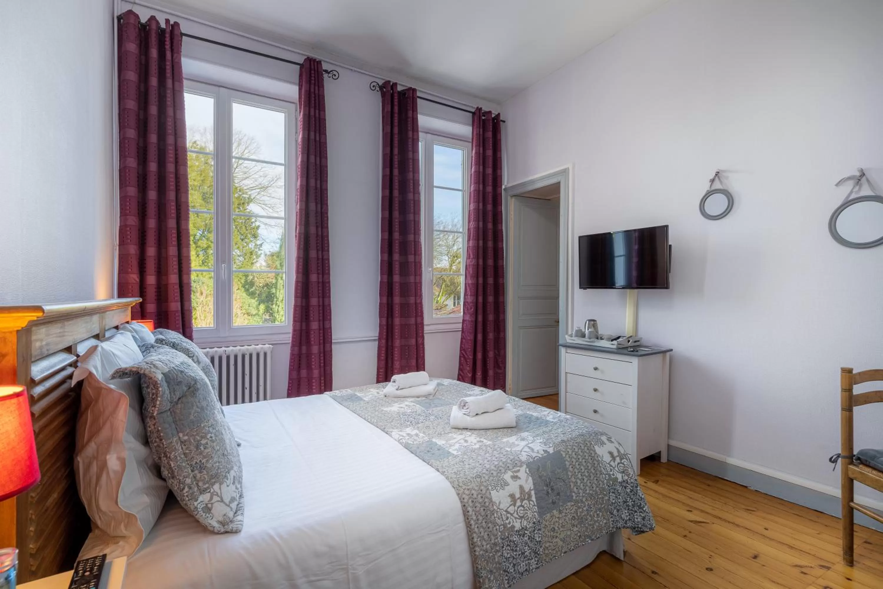 Bed in H de Surgères