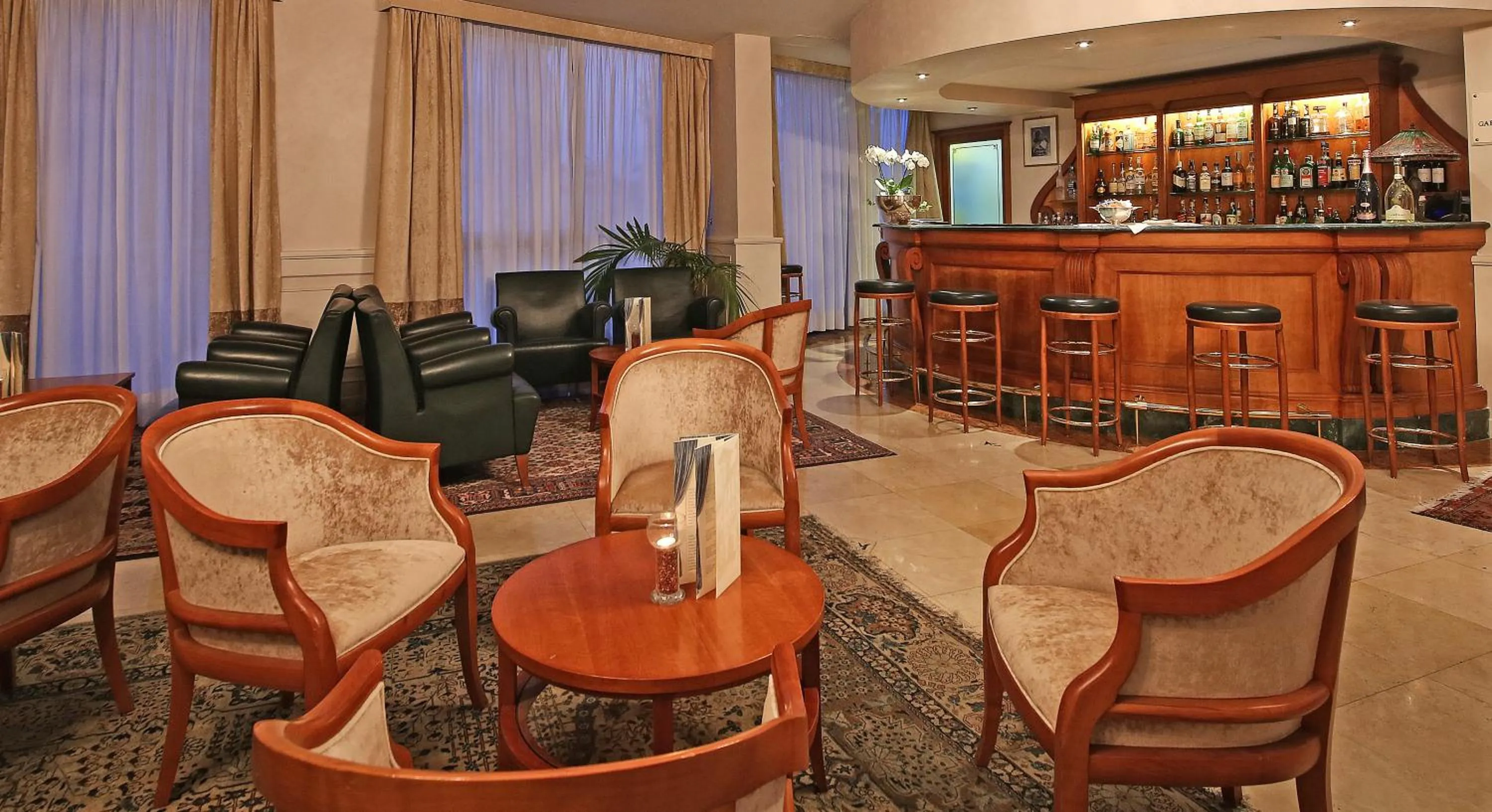 Lounge or bar in Hotel Savoy Palace