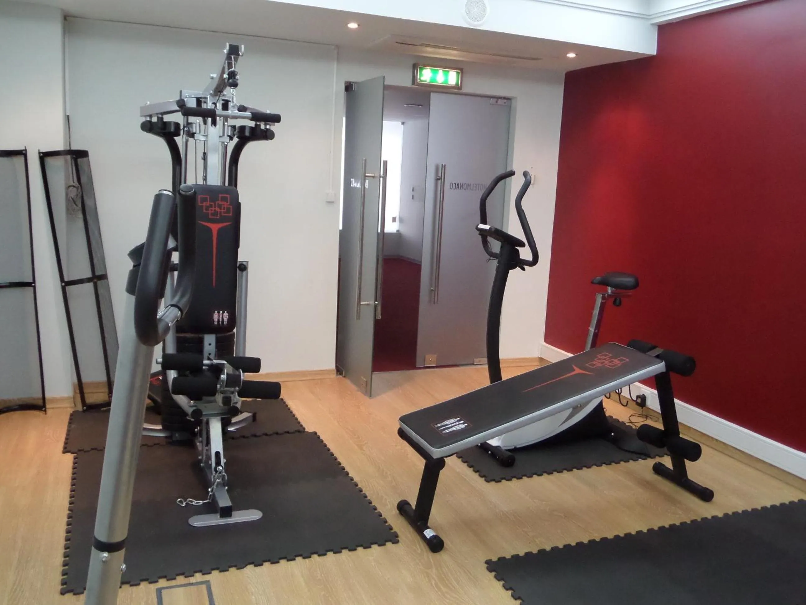 Fitness centre/facilities in Hotel Monaco