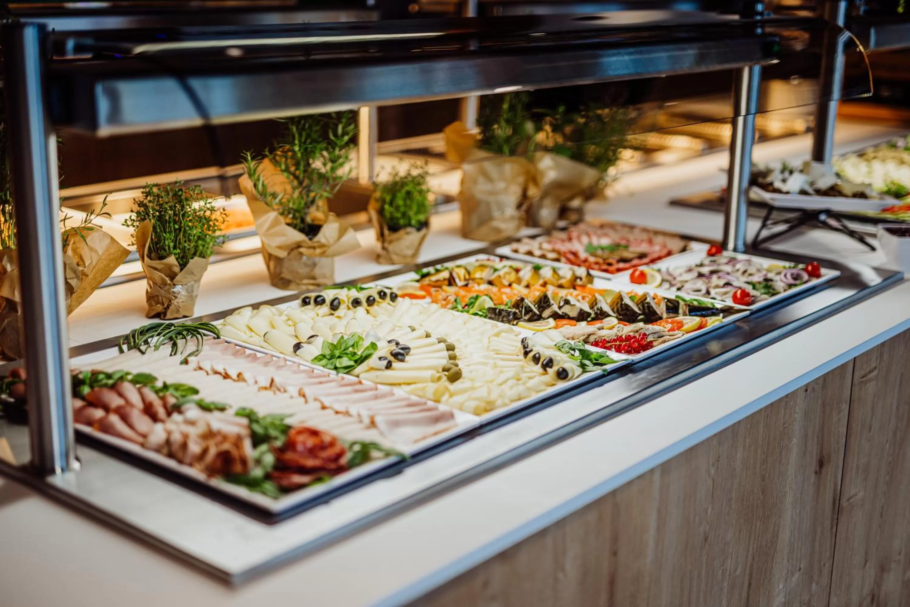 Food and drinks in Elements Hotel&Spa