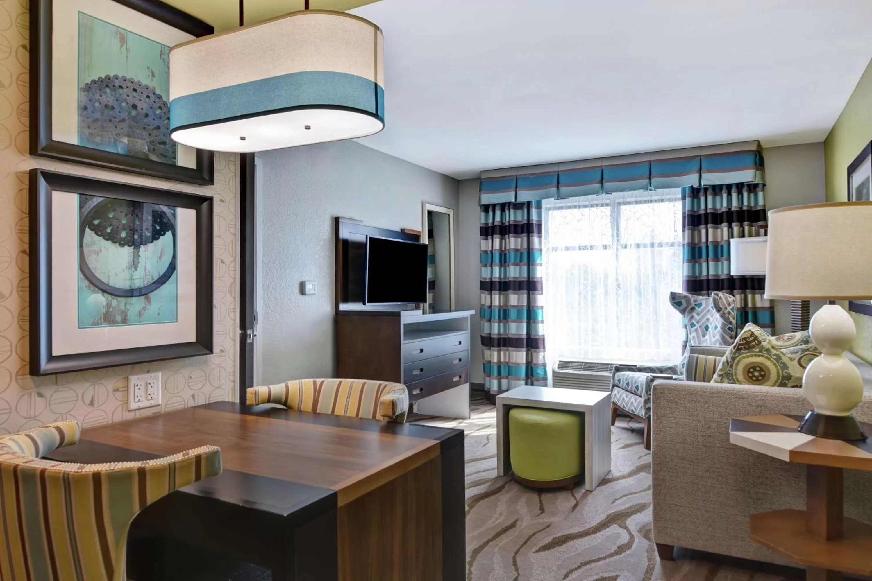 Bedroom in Homewood Suites By Hilton Savannah Airport