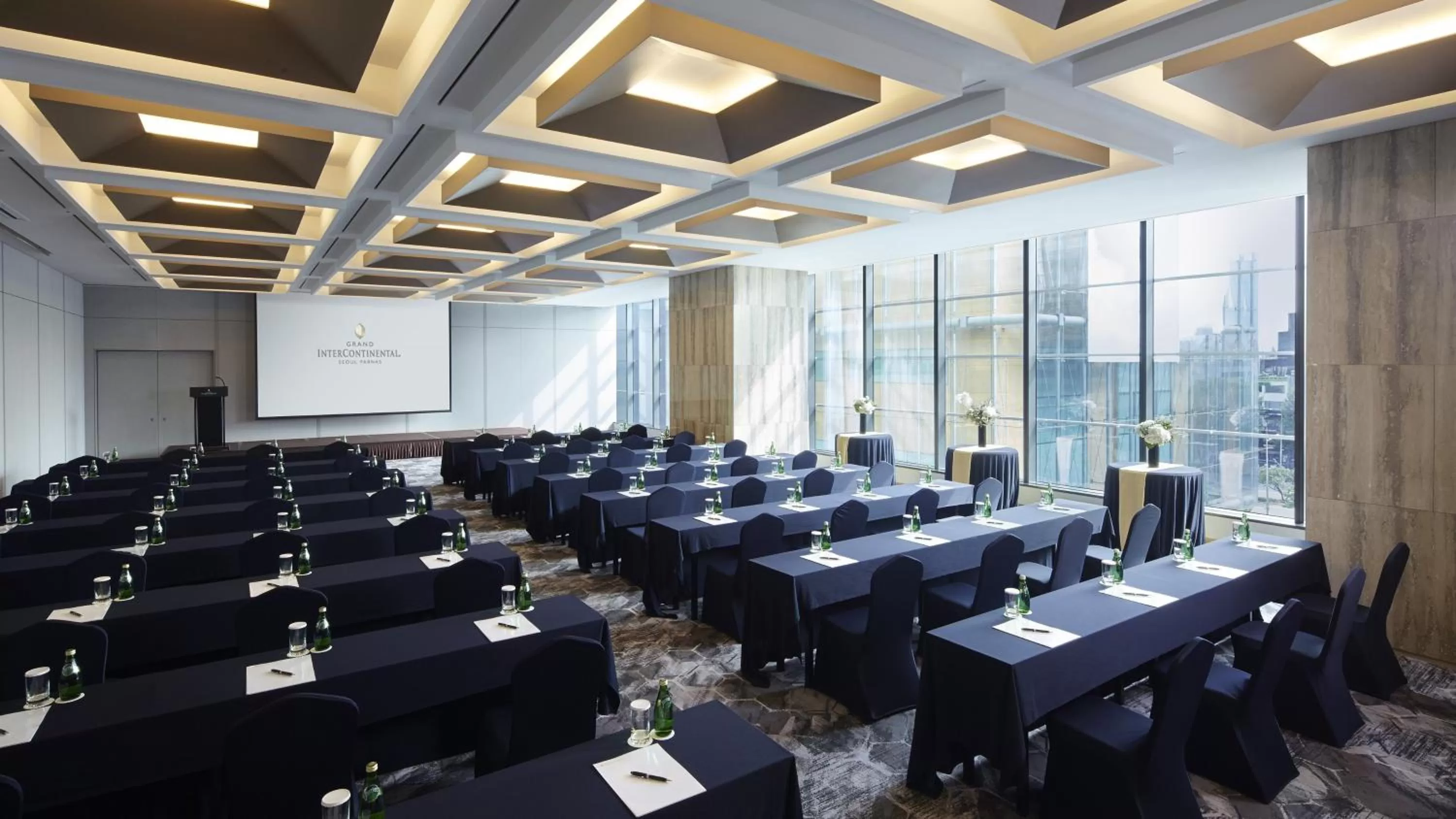 Meeting/conference room in Grand InterContinental Seoul Parnas by IHG