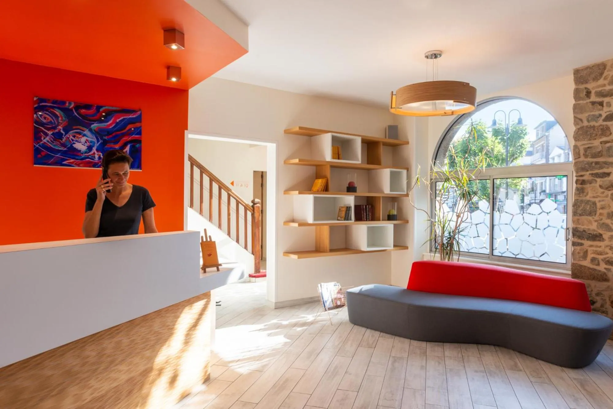 Lobby or reception in Hôtel de Perros, The Originals Boutique