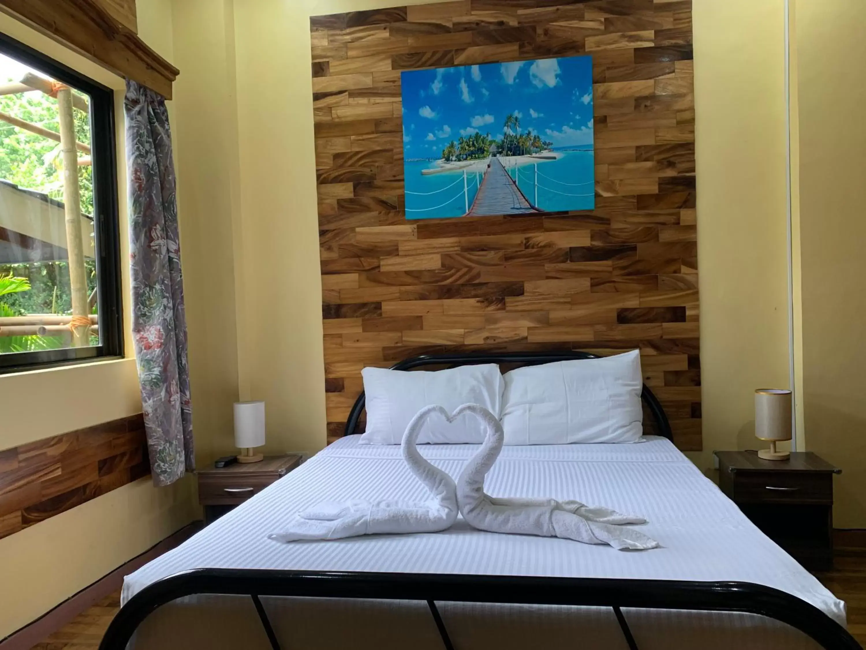 Standard Queen Room in Mabini Hotel Standard Queen Room in Mabini Hotel