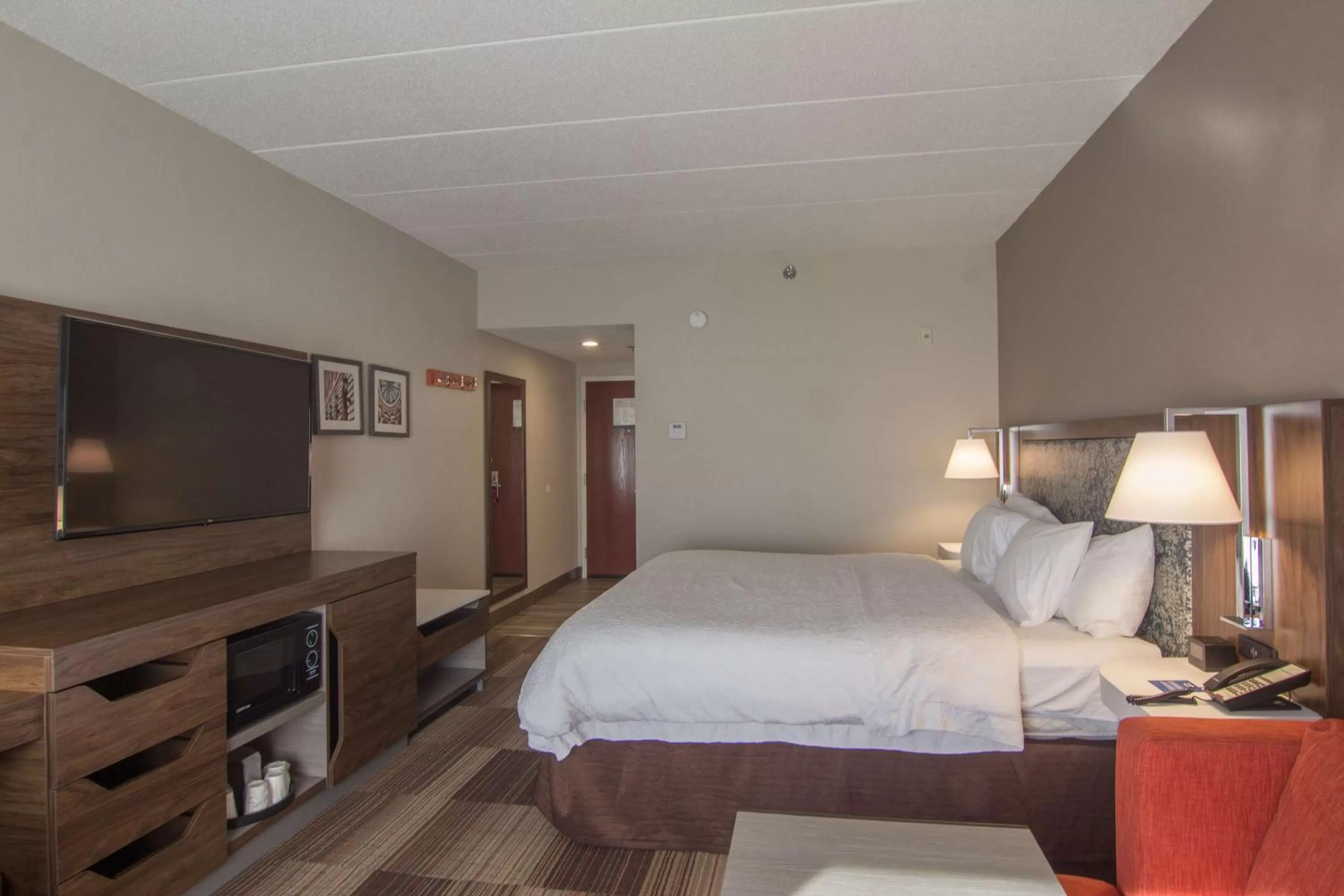 Bedroom, Bed in Hampton Inn Medina