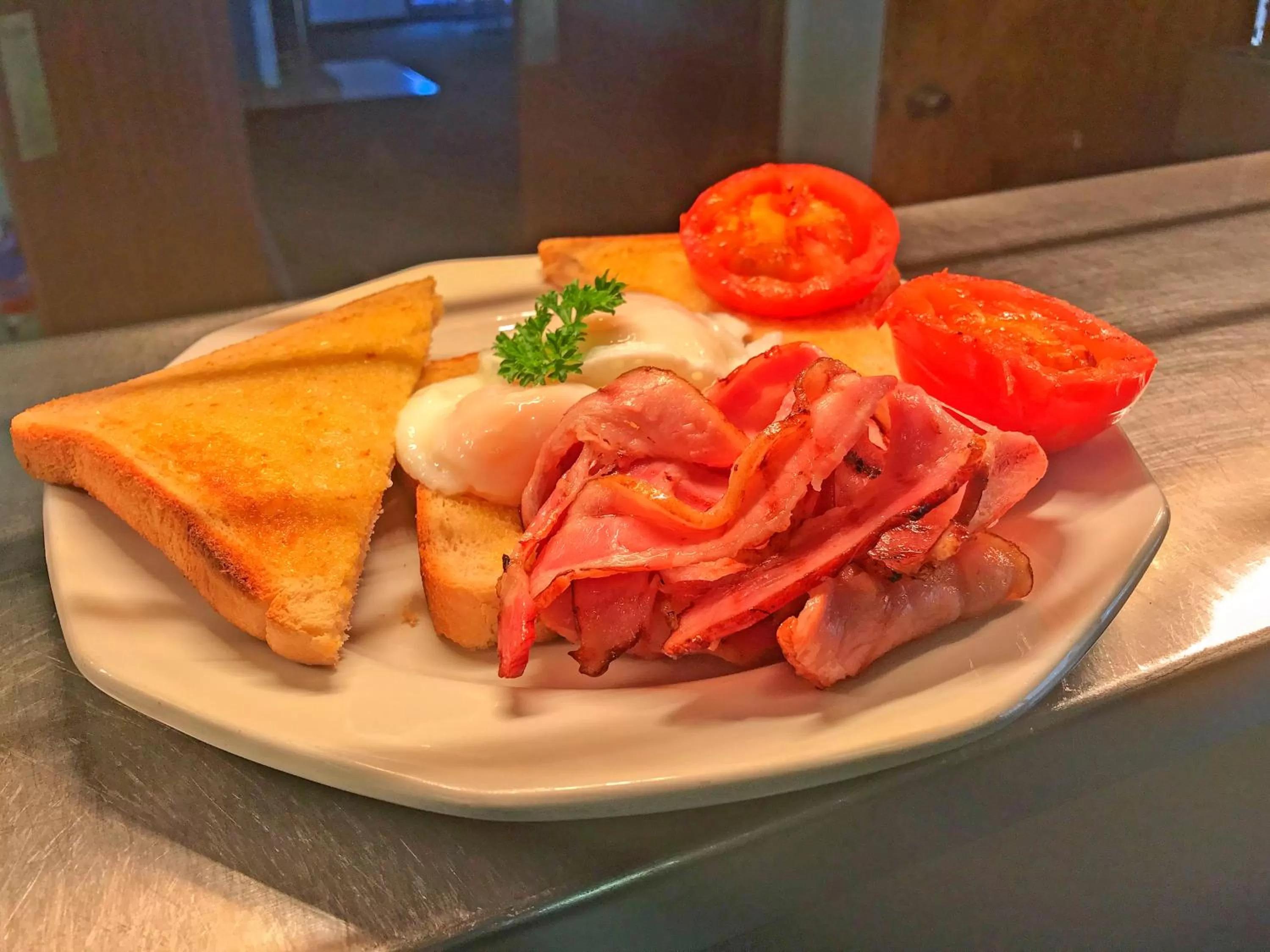Breakfast in Leeton Heritage Motor Inn