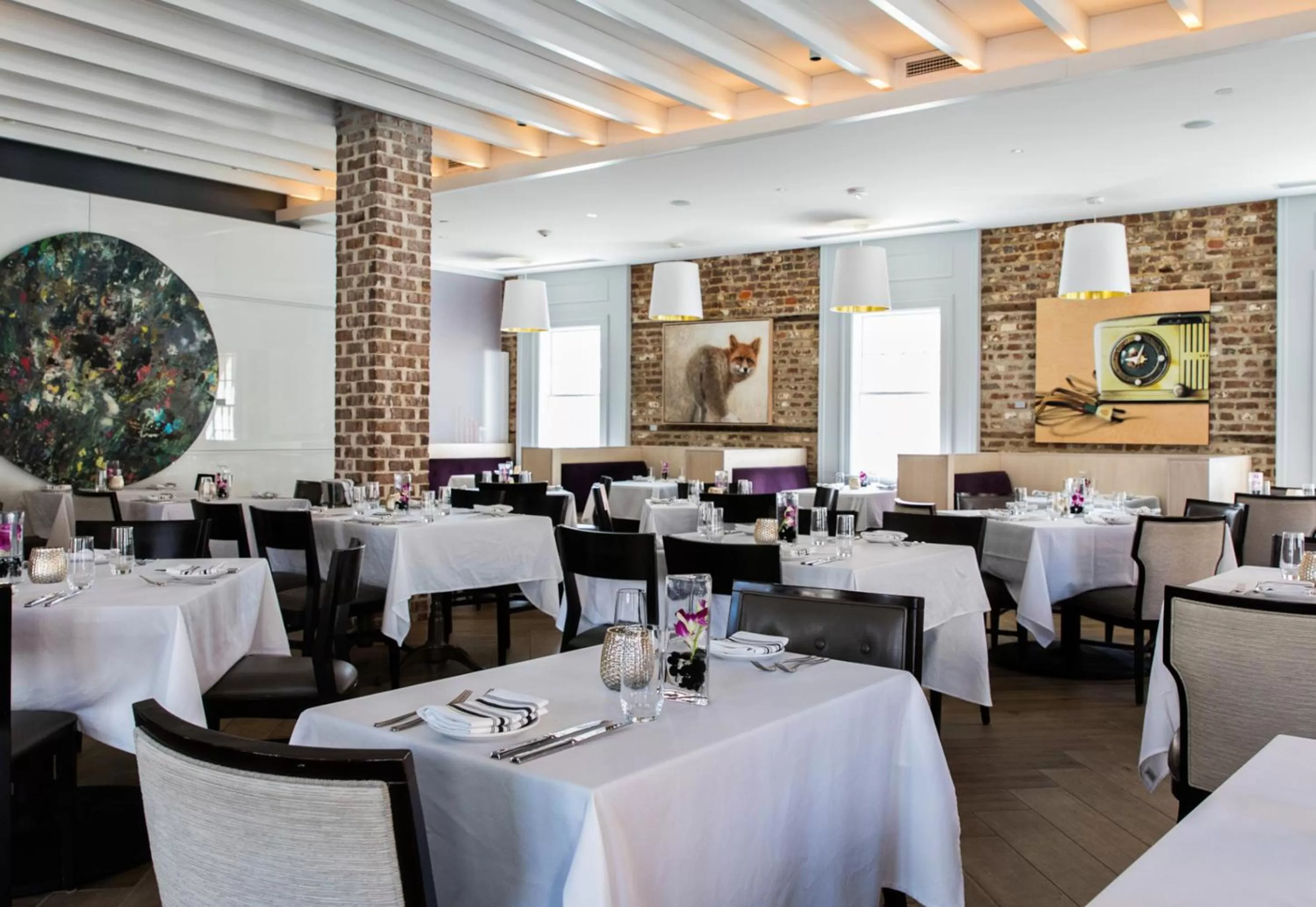 Restaurant/places to eat in The Vendue, Downtown Art Hotel