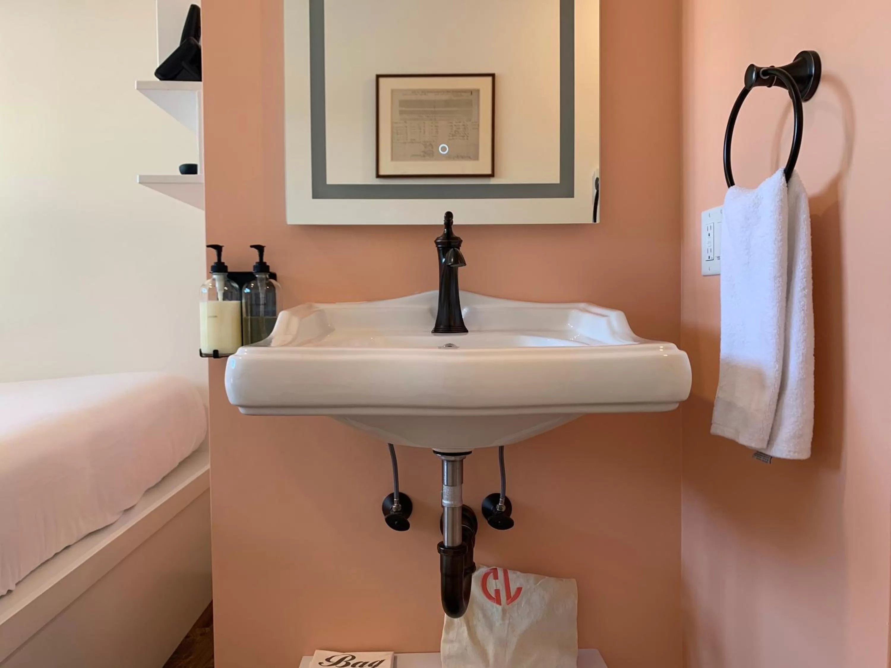 Bathroom in The Cabot Lodge