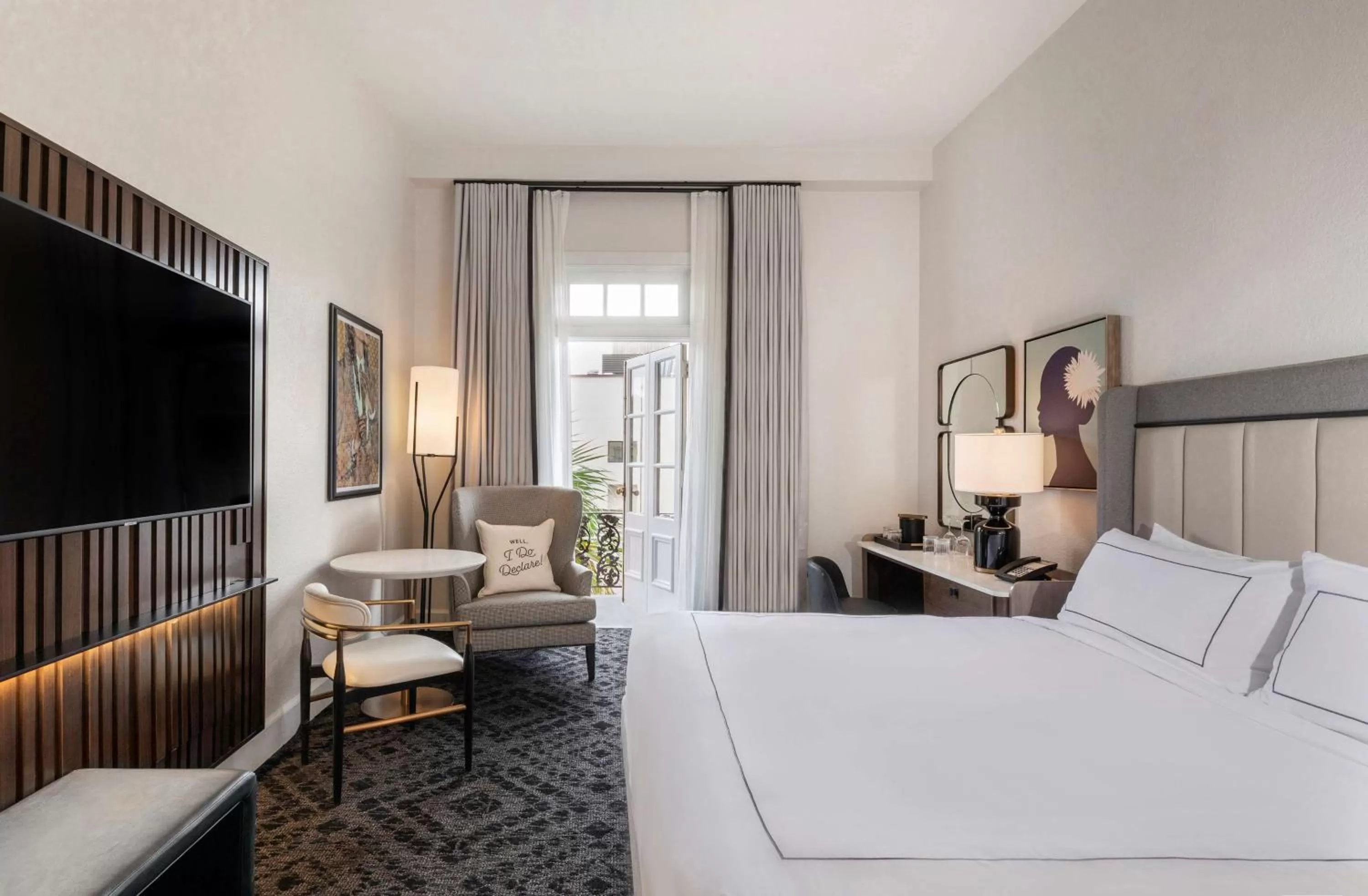 King Bed Accessible with Bath Tub in Mills House Charleston, Curio Collection by Hilton