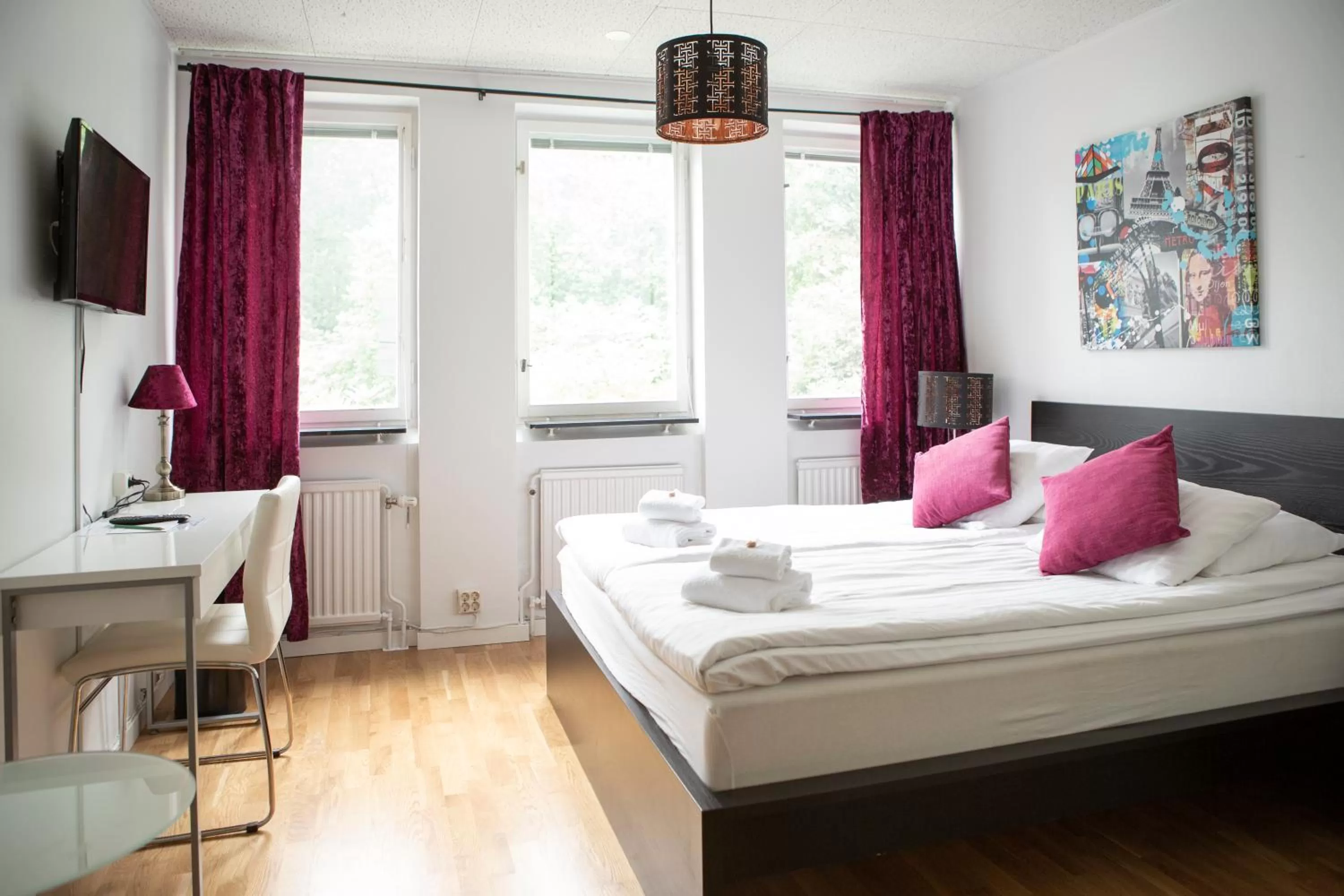 Photo of the whole room, Bed in Hotell Solhem Park